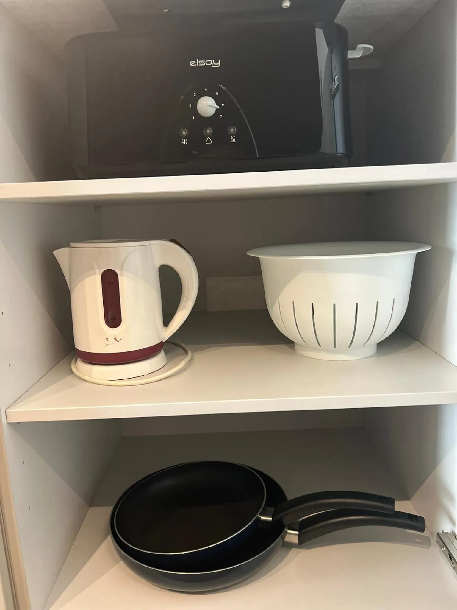 Coffee/tea facilities in Apartaments Turístics Conseller