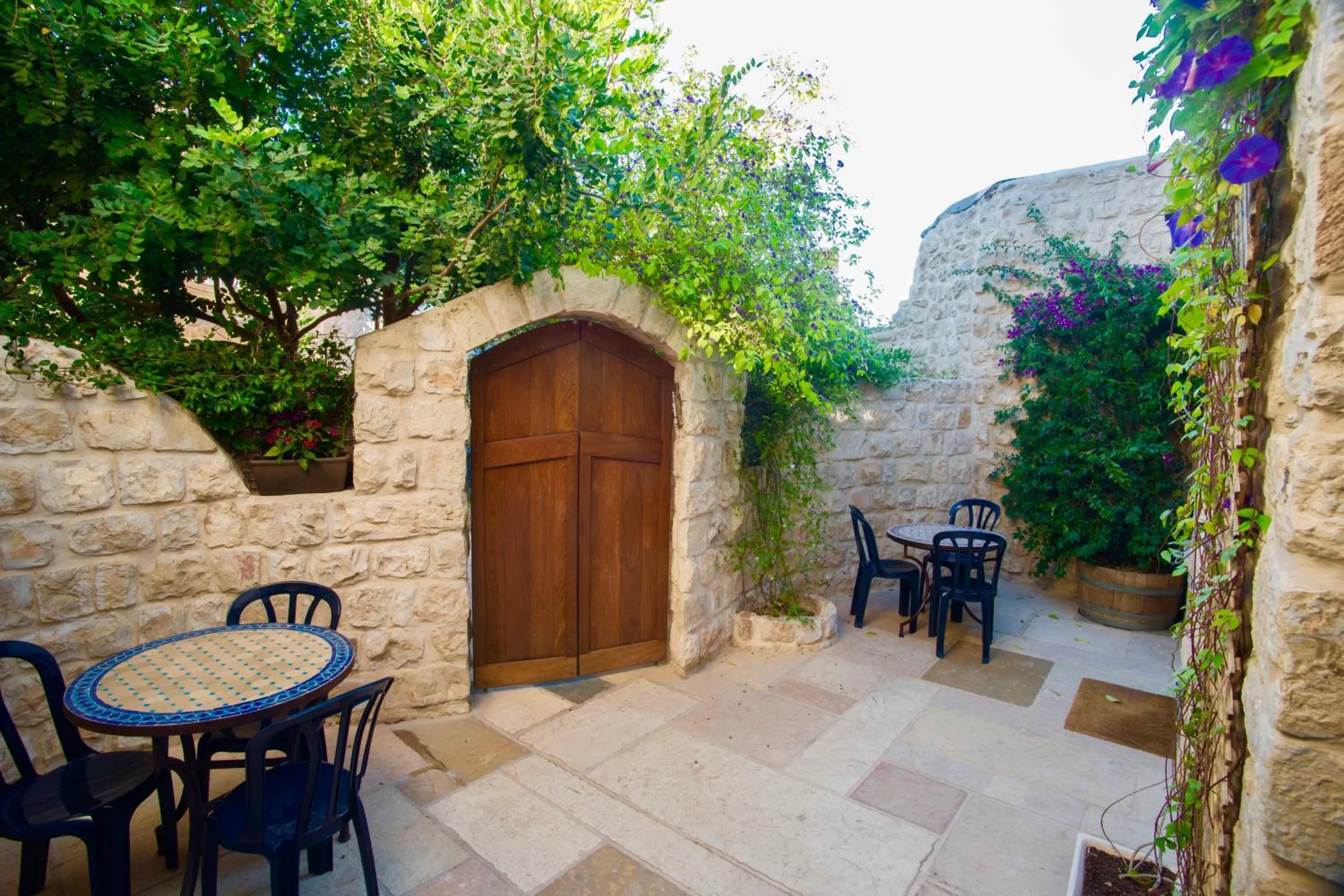 Balcony/Terrace in Artist Quarter Guesthouse B&B