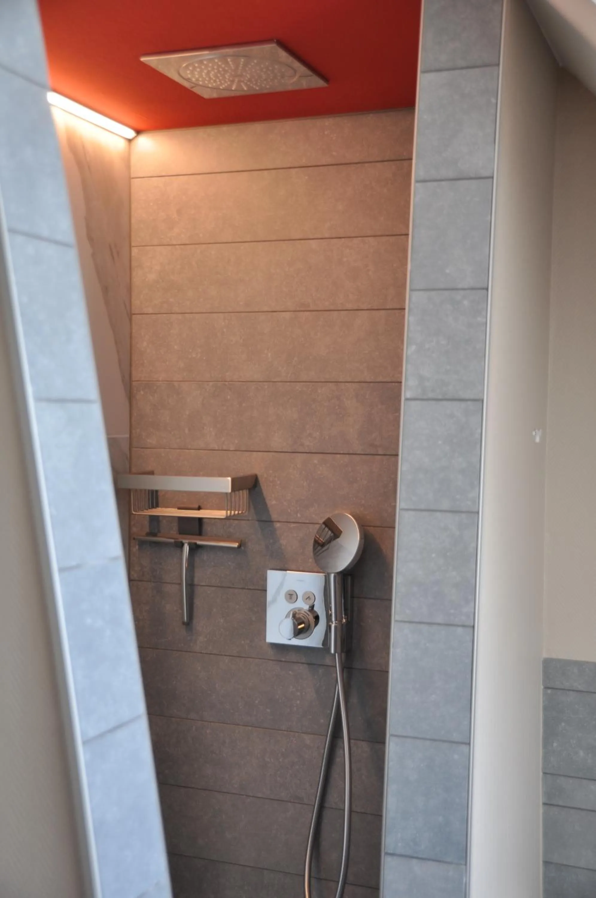 Shower in B&B Bella en Basiel