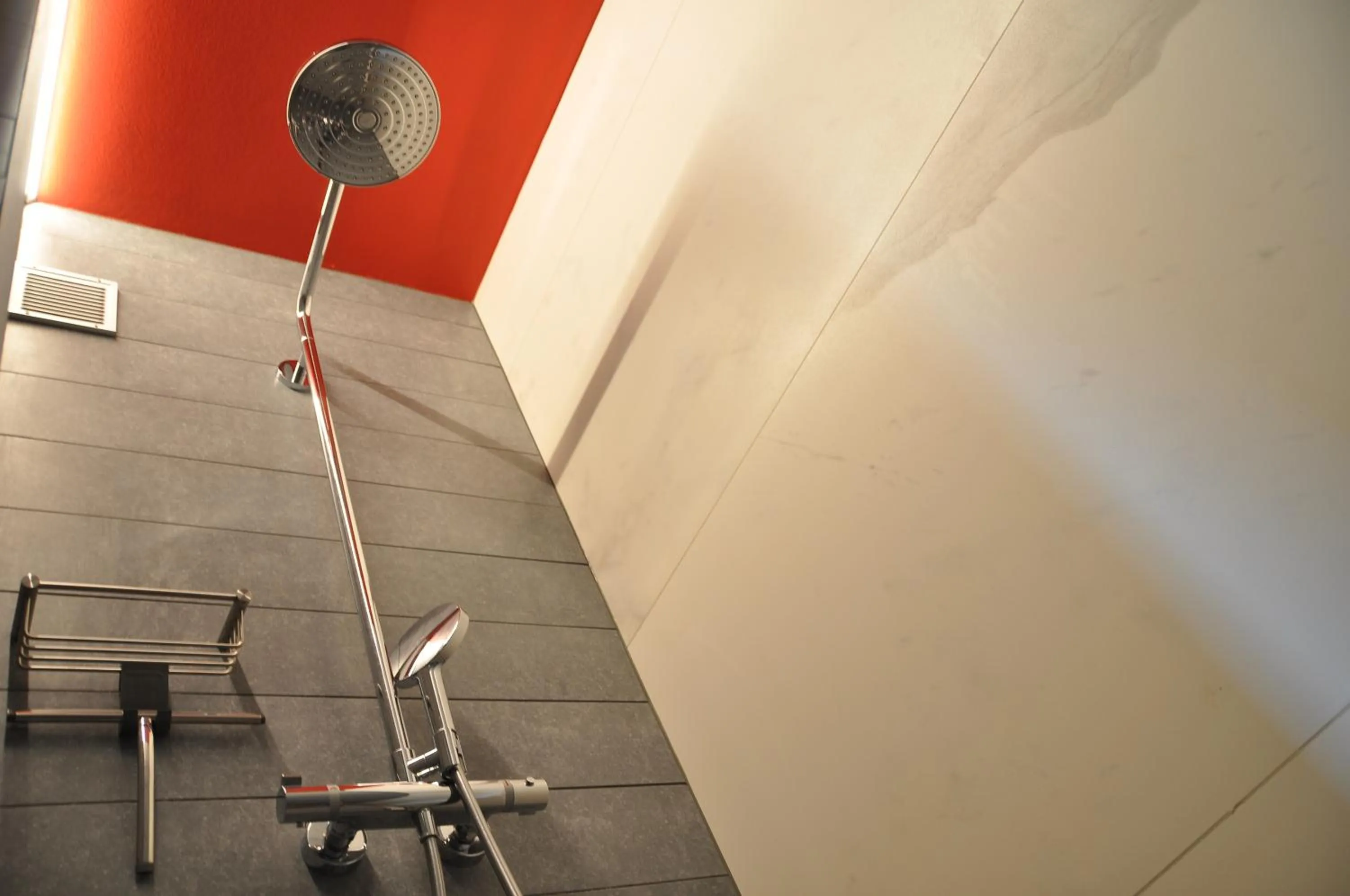 Shower in B&B Bella en Basiel