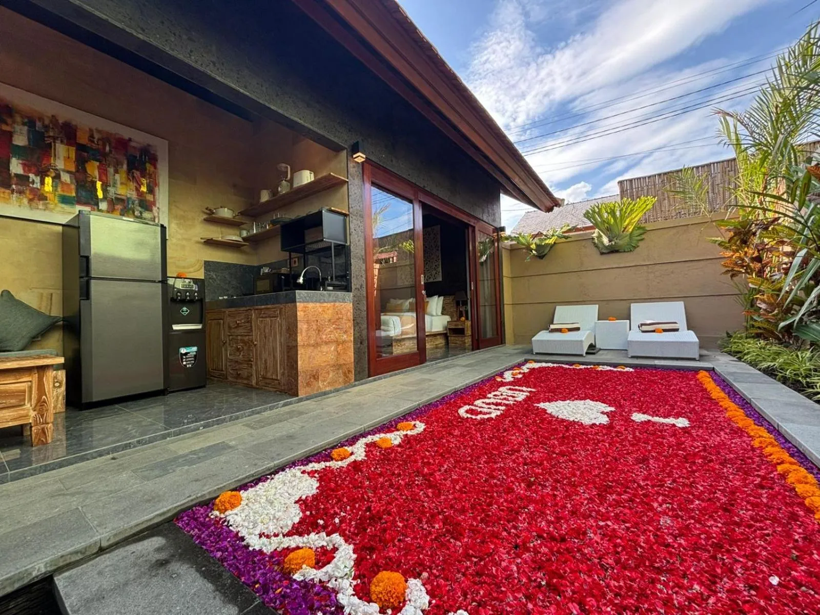 Kitchen or kitchenette in Villa Semujan Ubud