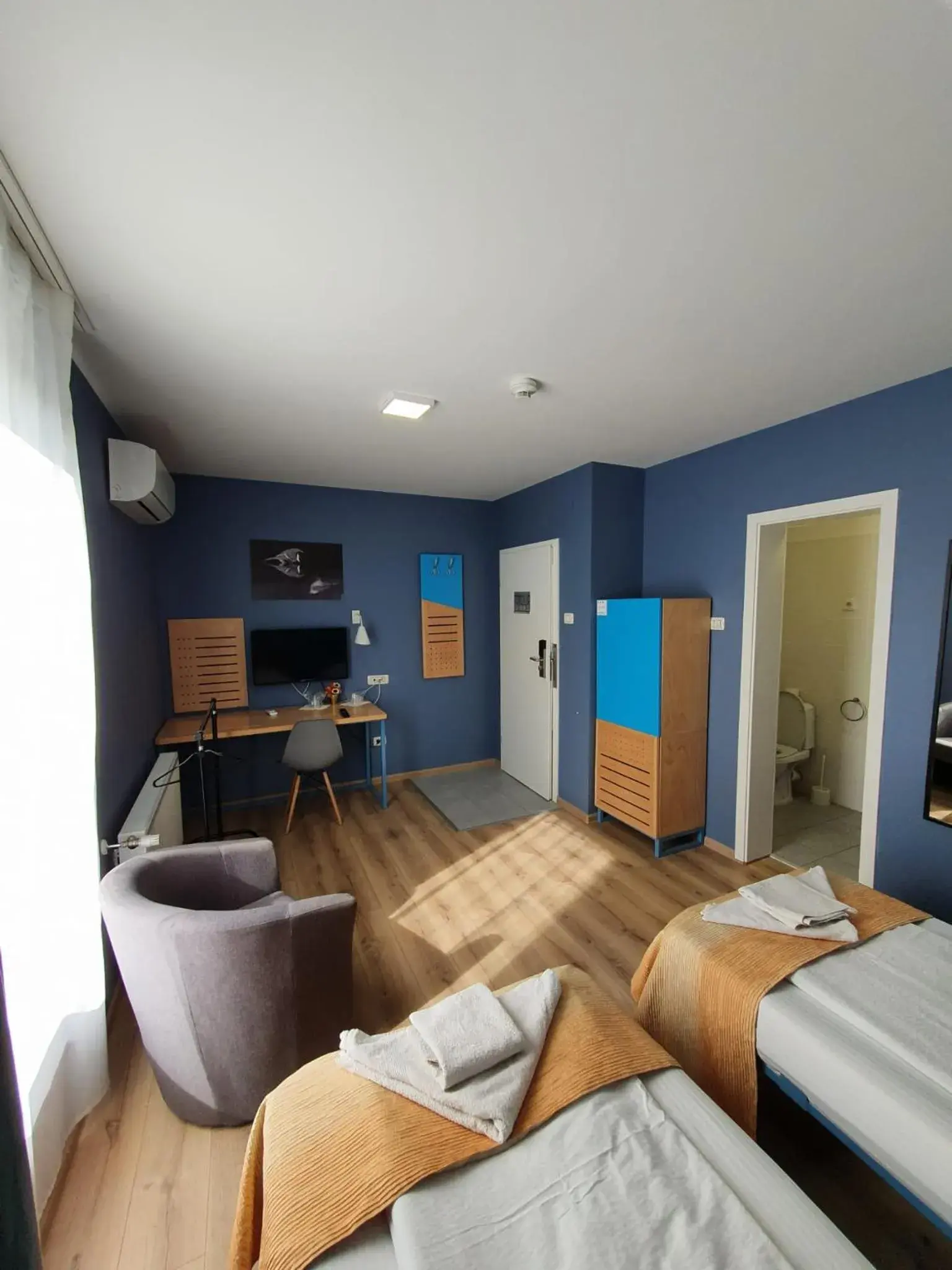 Photo of the whole room, Bed in Pensiunea Urban Point Photo of the whole room, Bed in Pensiunea Urban Point