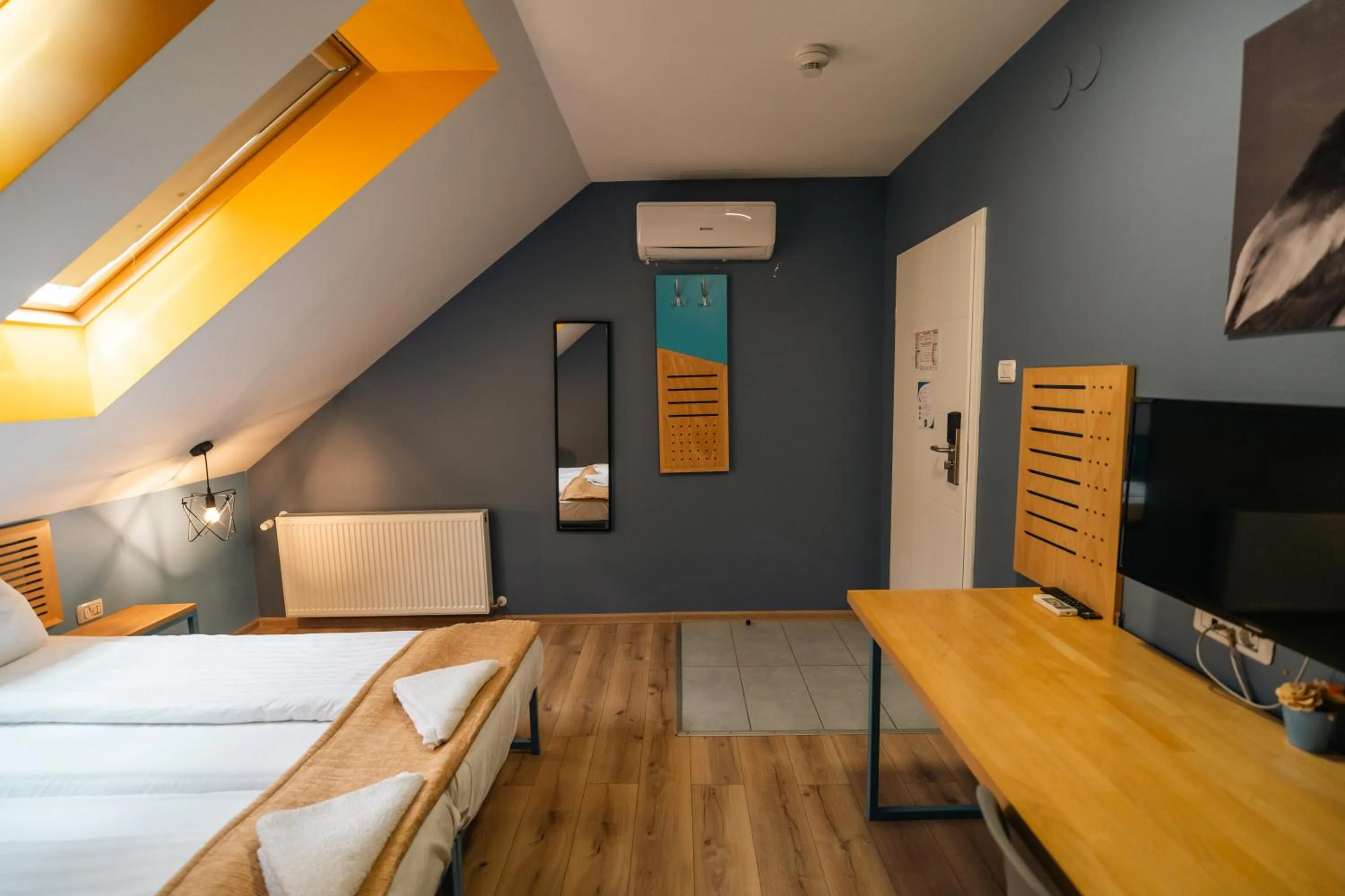 Bedroom, Bed in Pensiunea Urban Point