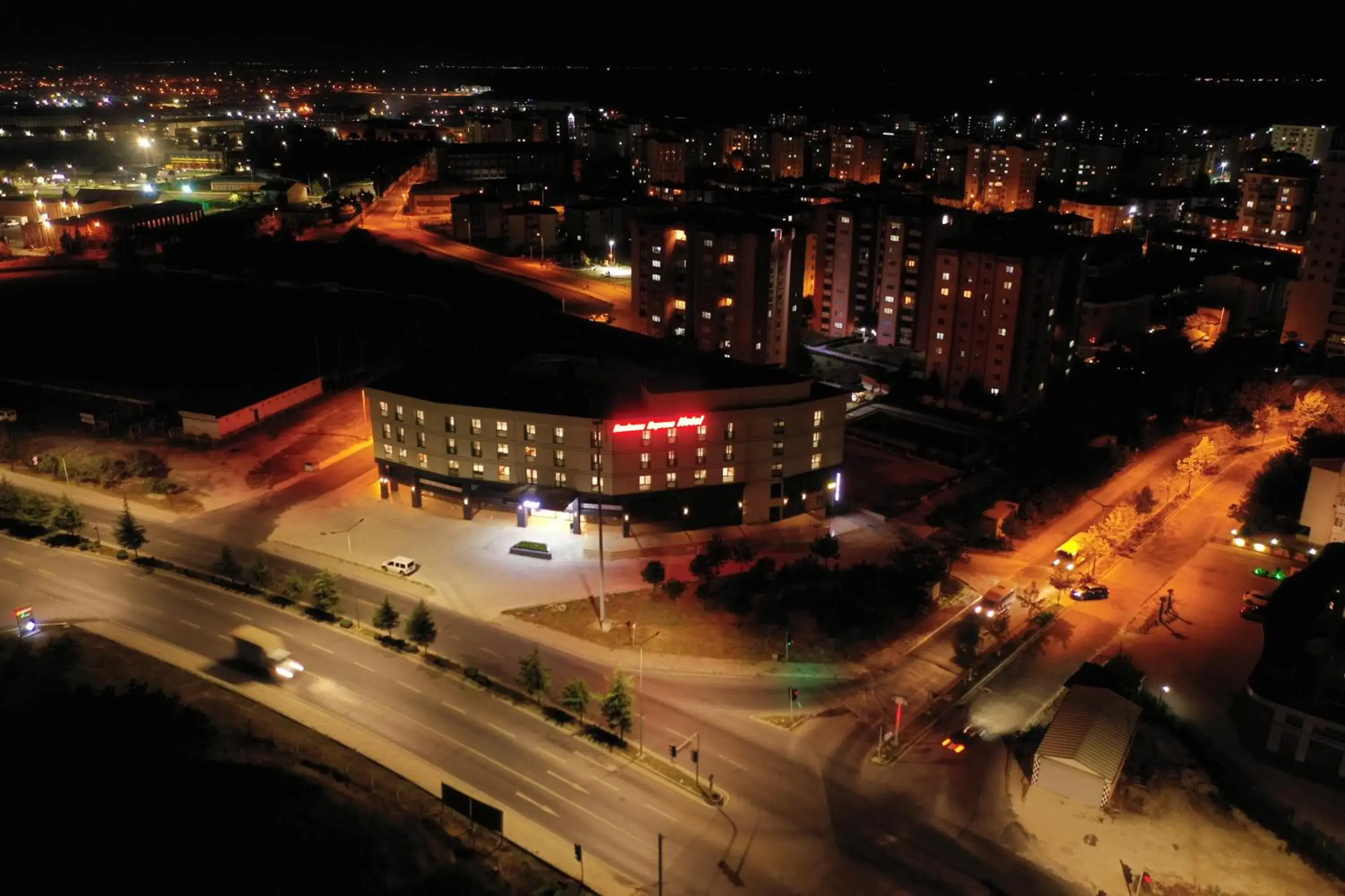 BUSINESS EXPRESS HOTEL BUSINESS EXPRESS HOTEL