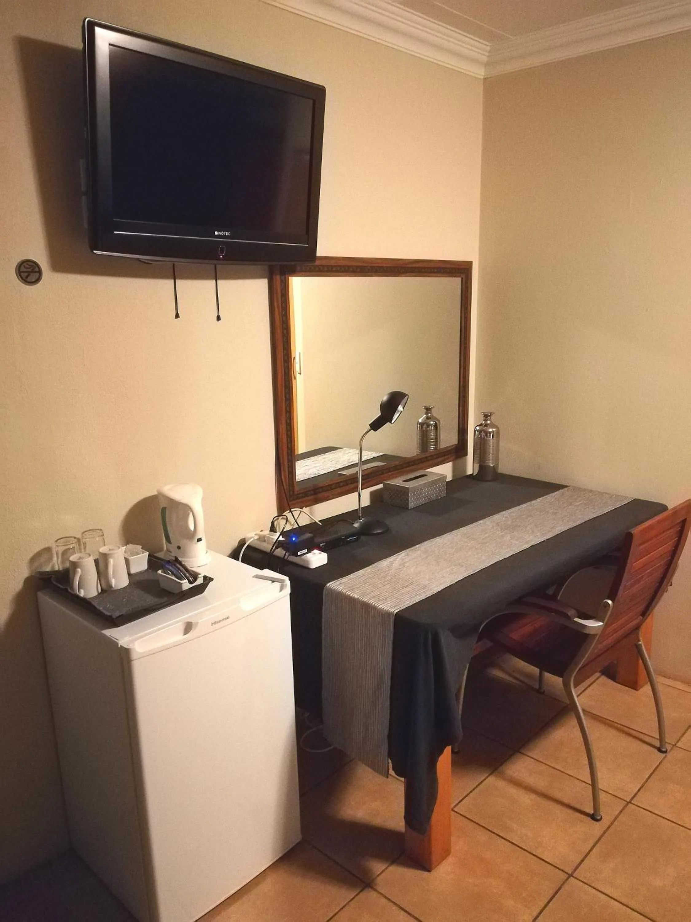 Decorative detail in 24 Onvrey Guest House