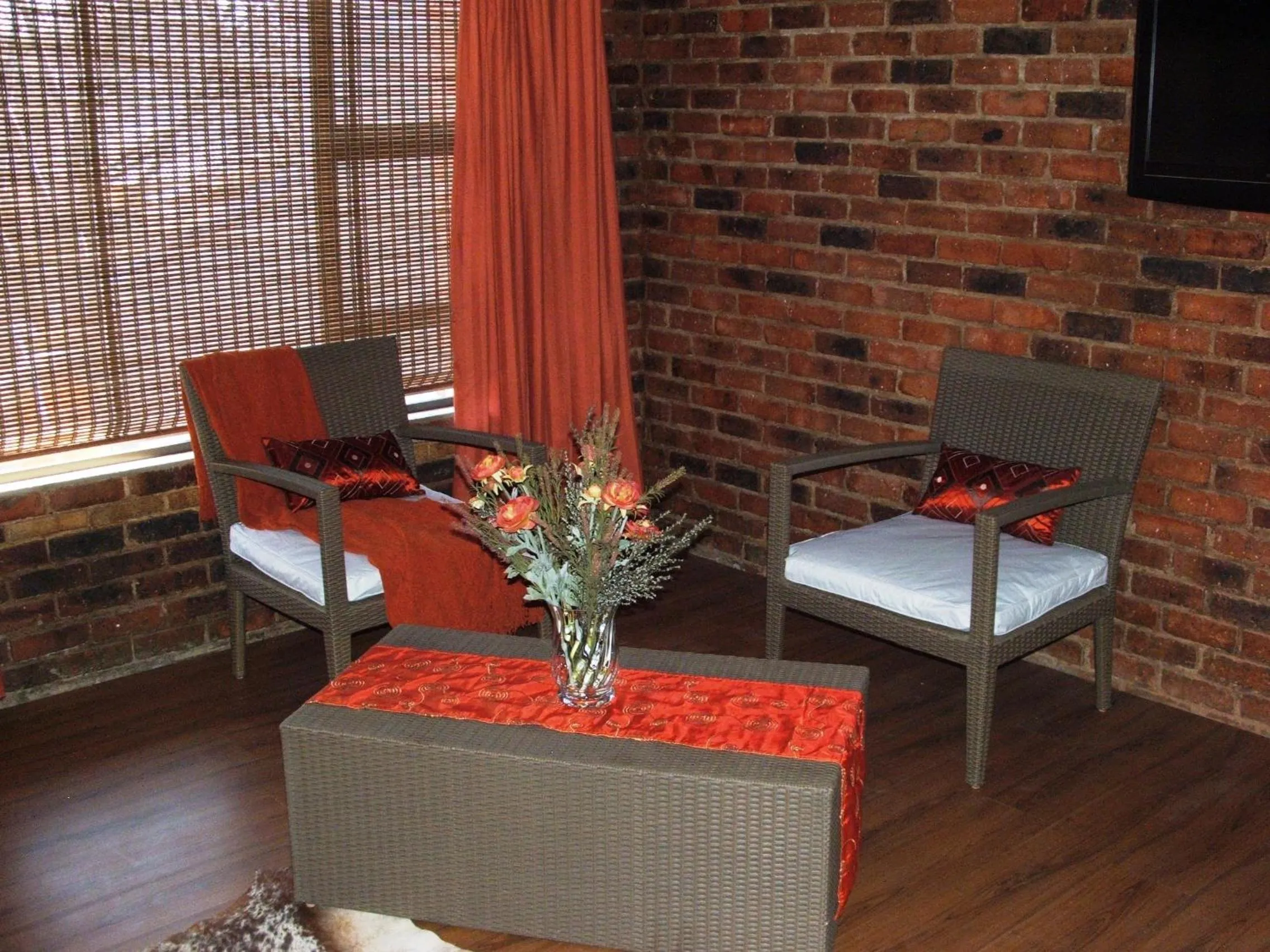 Seating area in 24 Onvrey Guest House