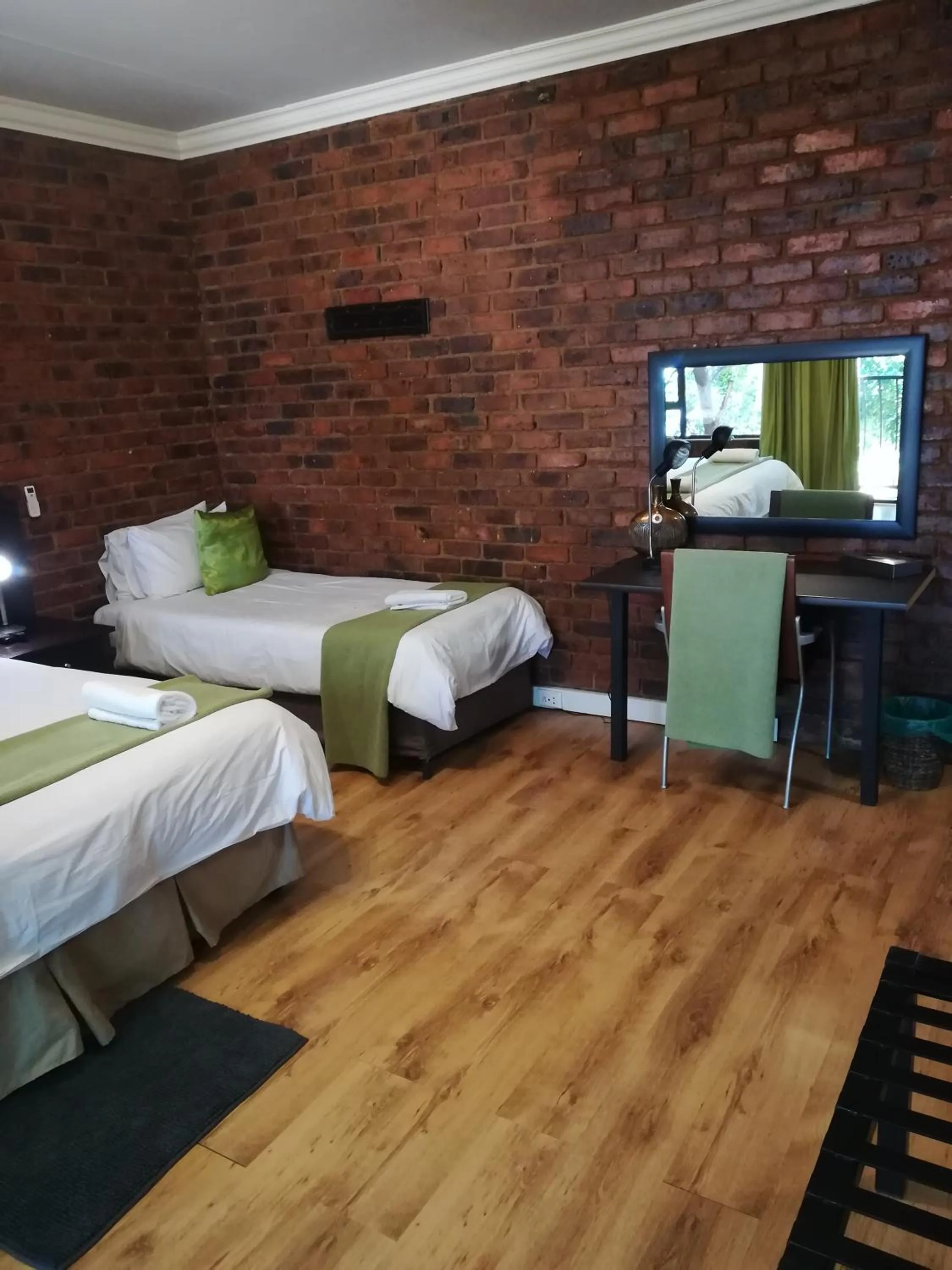 Bed in 24 Onvrey Guest House