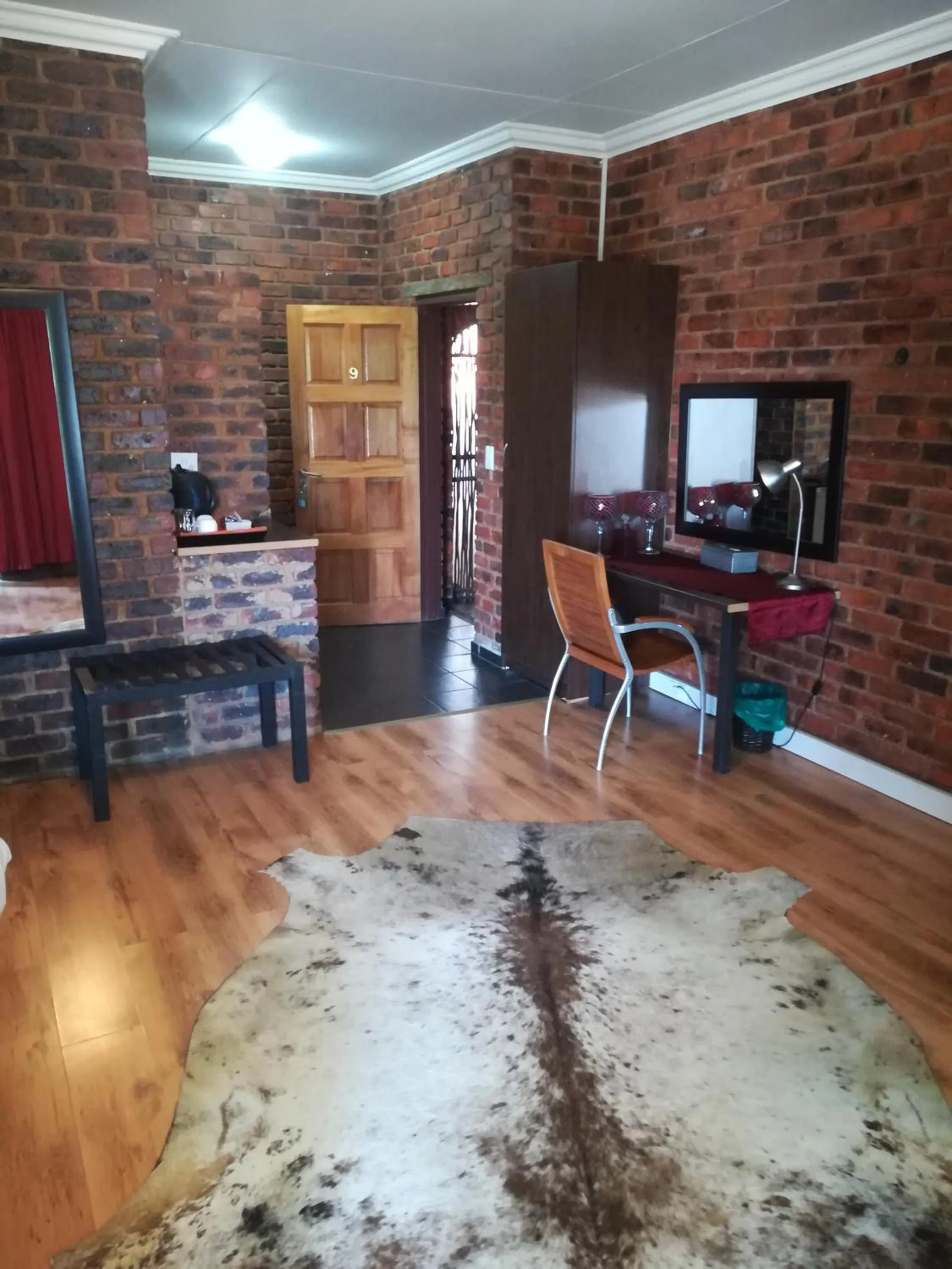 Decorative detail in 24 Onvrey Guest House