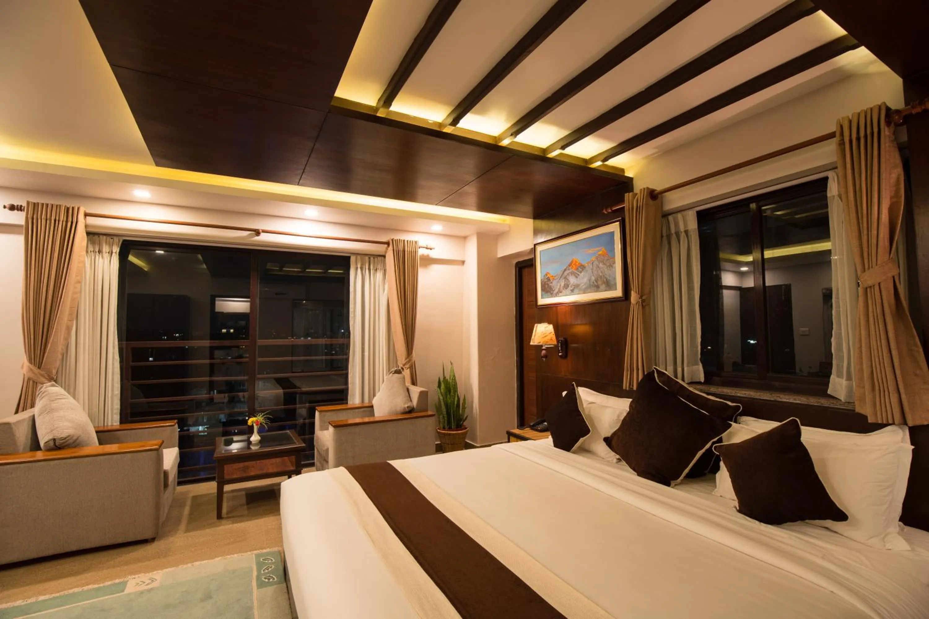 Photo of the whole room, Bed in Hotel Shaara