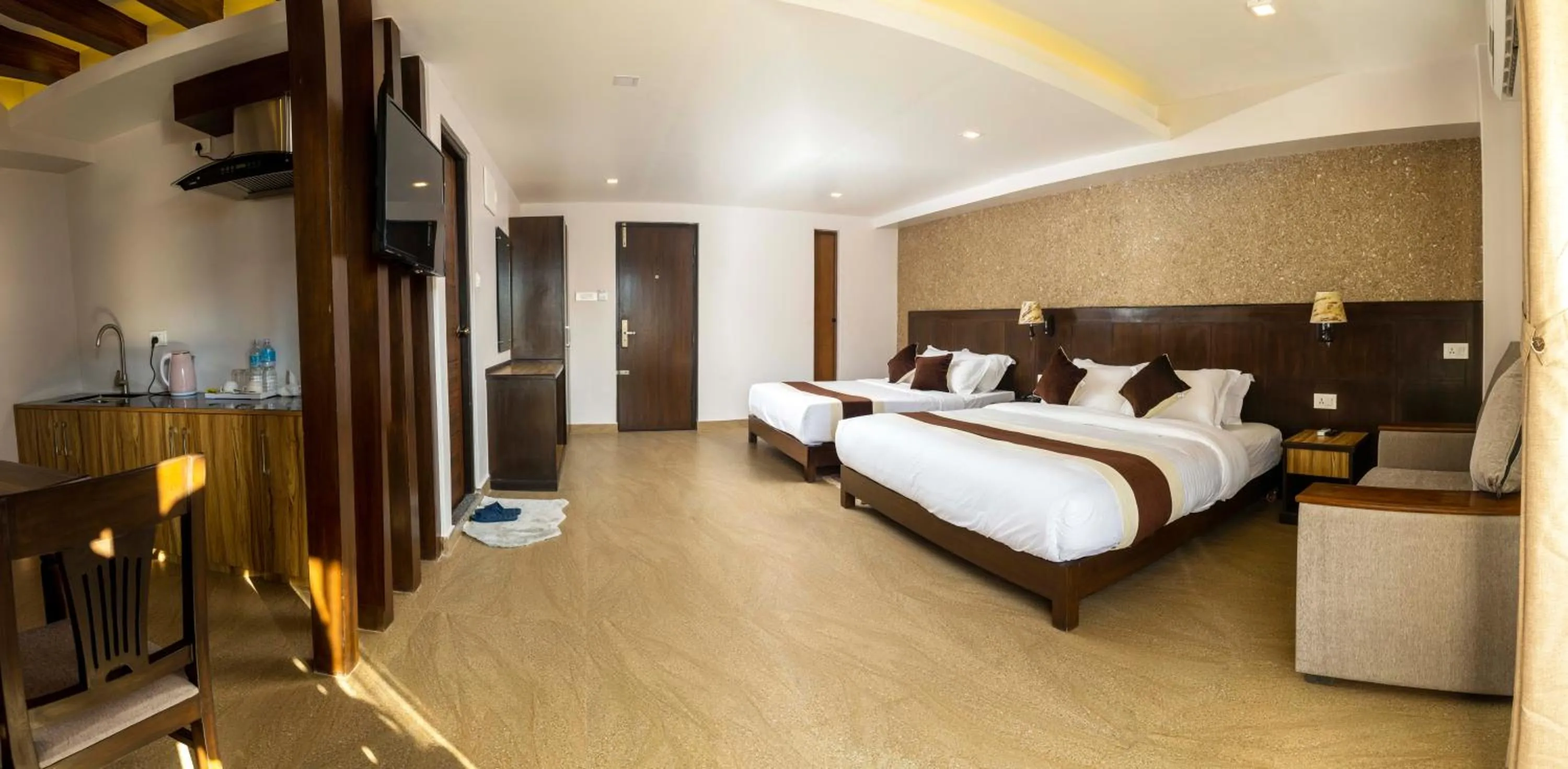 Photo of the whole room, Bed in Hotel Shaara