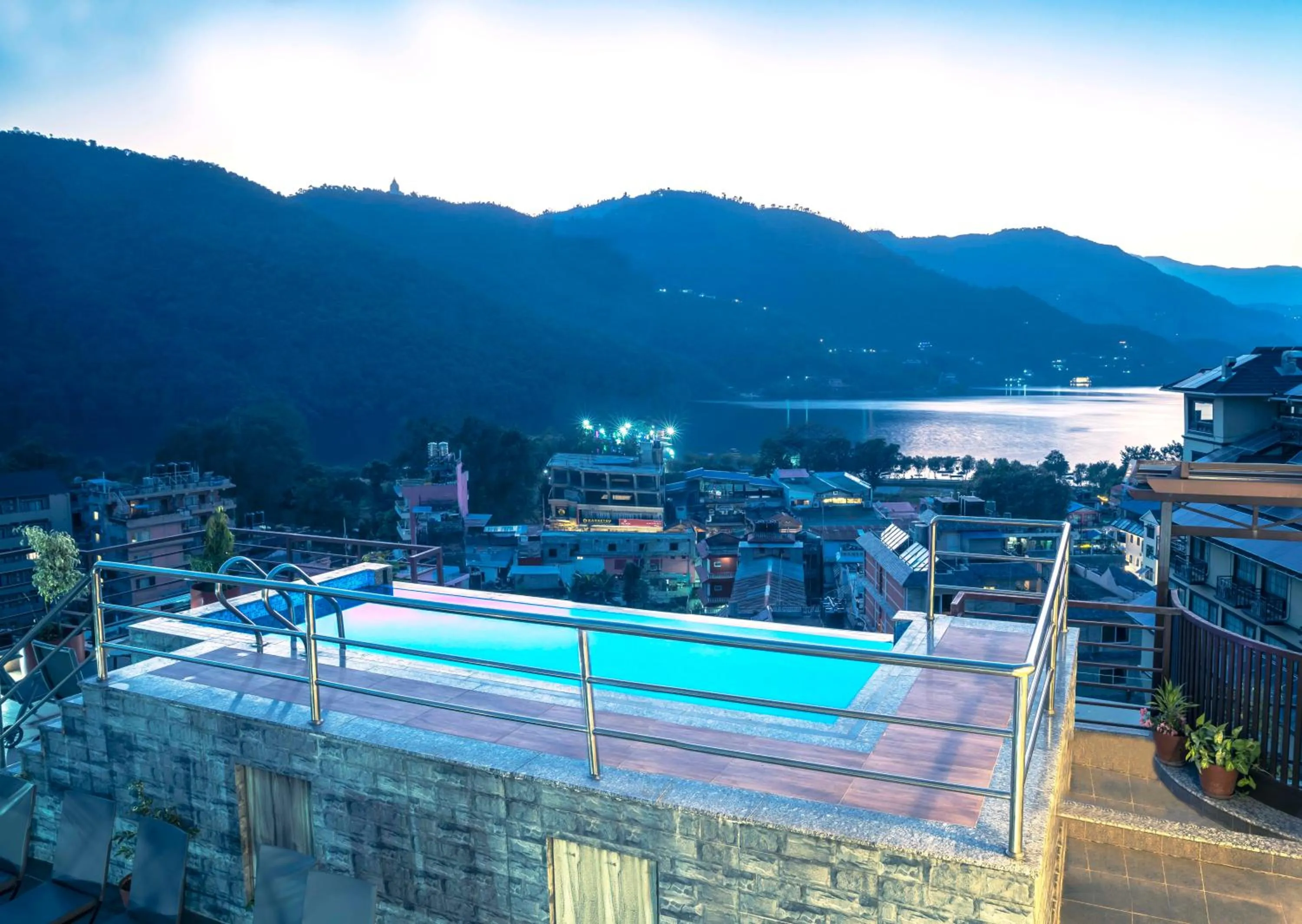 Pool view in Hotel Shaara