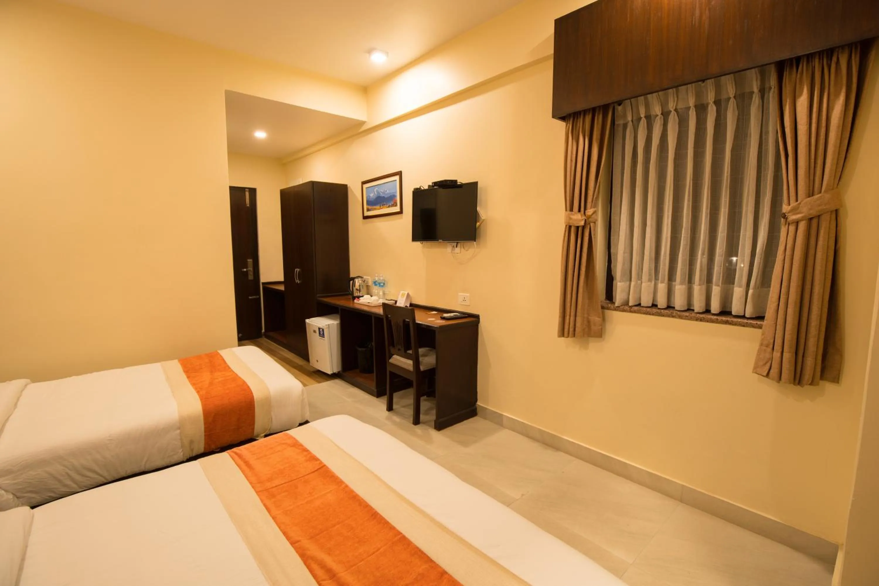 Bedroom, Bed in Hotel Shaara