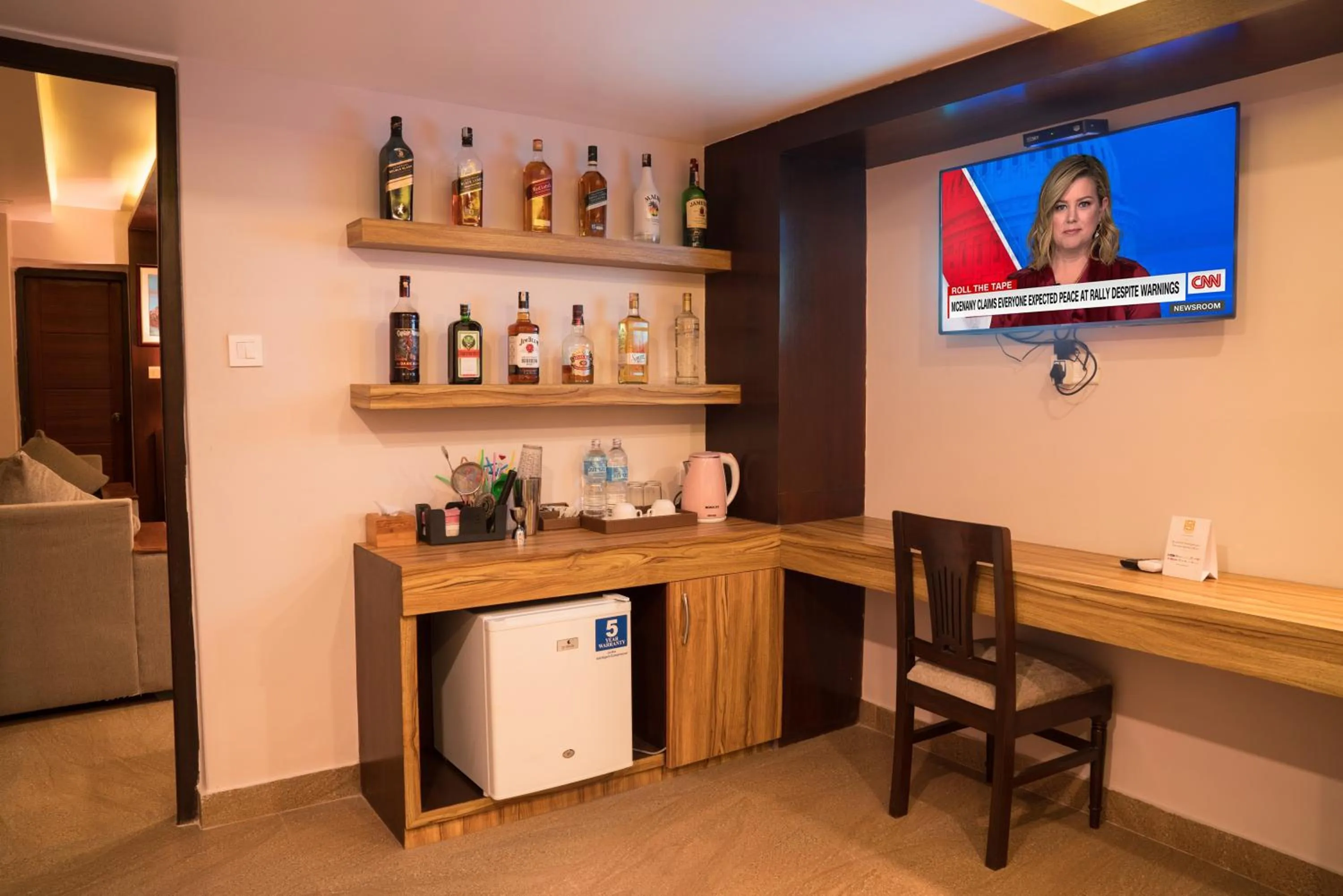 oven in Hotel Shaara