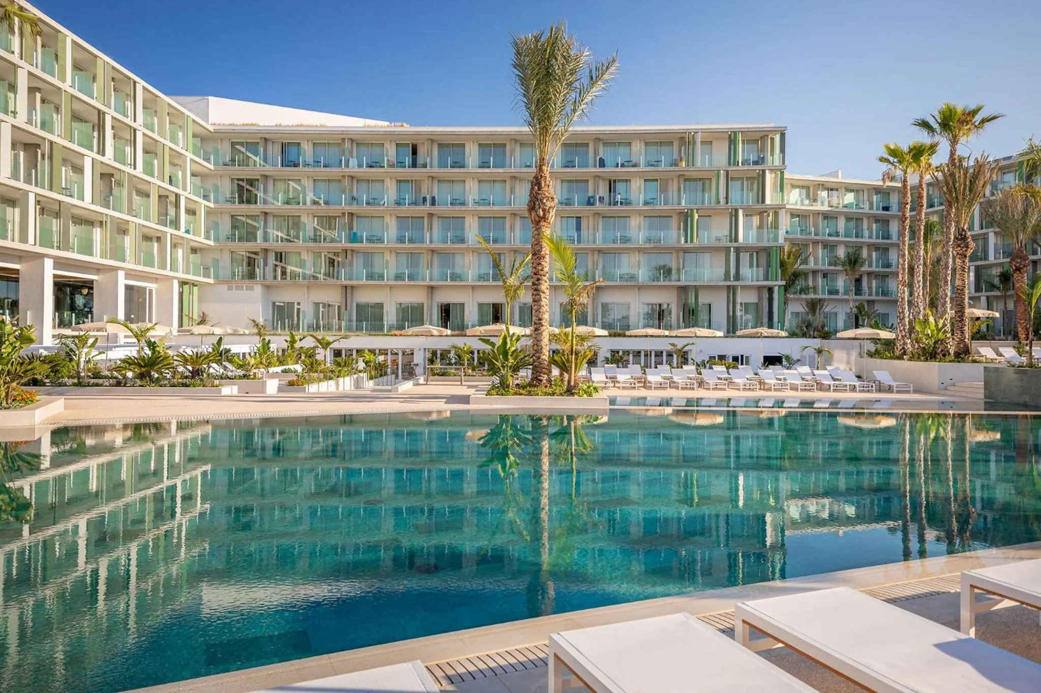 Swimming pool in Atzavara Hotel & Spa