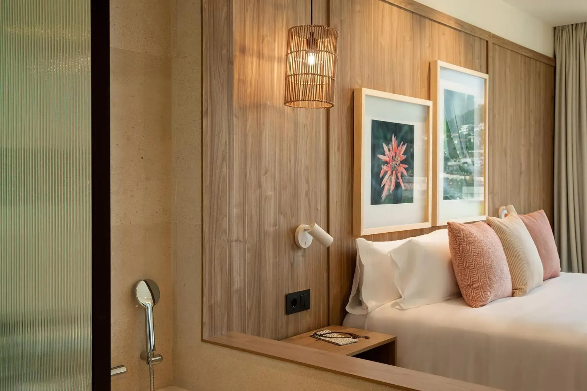 Photo of the whole room, Bed in Atzavara Hotel & Spa Photo of the whole room, Bed in Atzavara Hotel & Spa