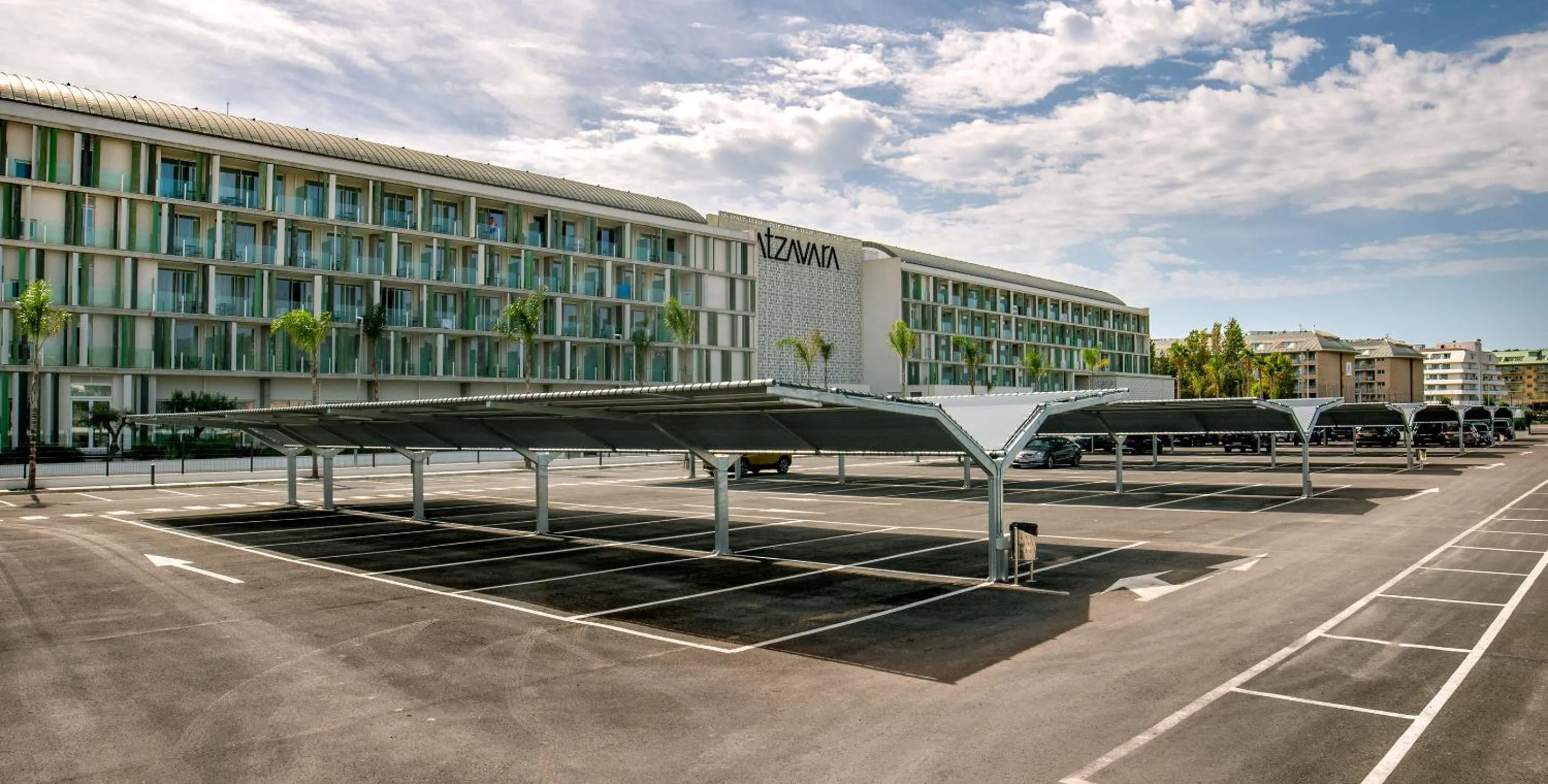 Parking in Atzavara Hotel & Spa