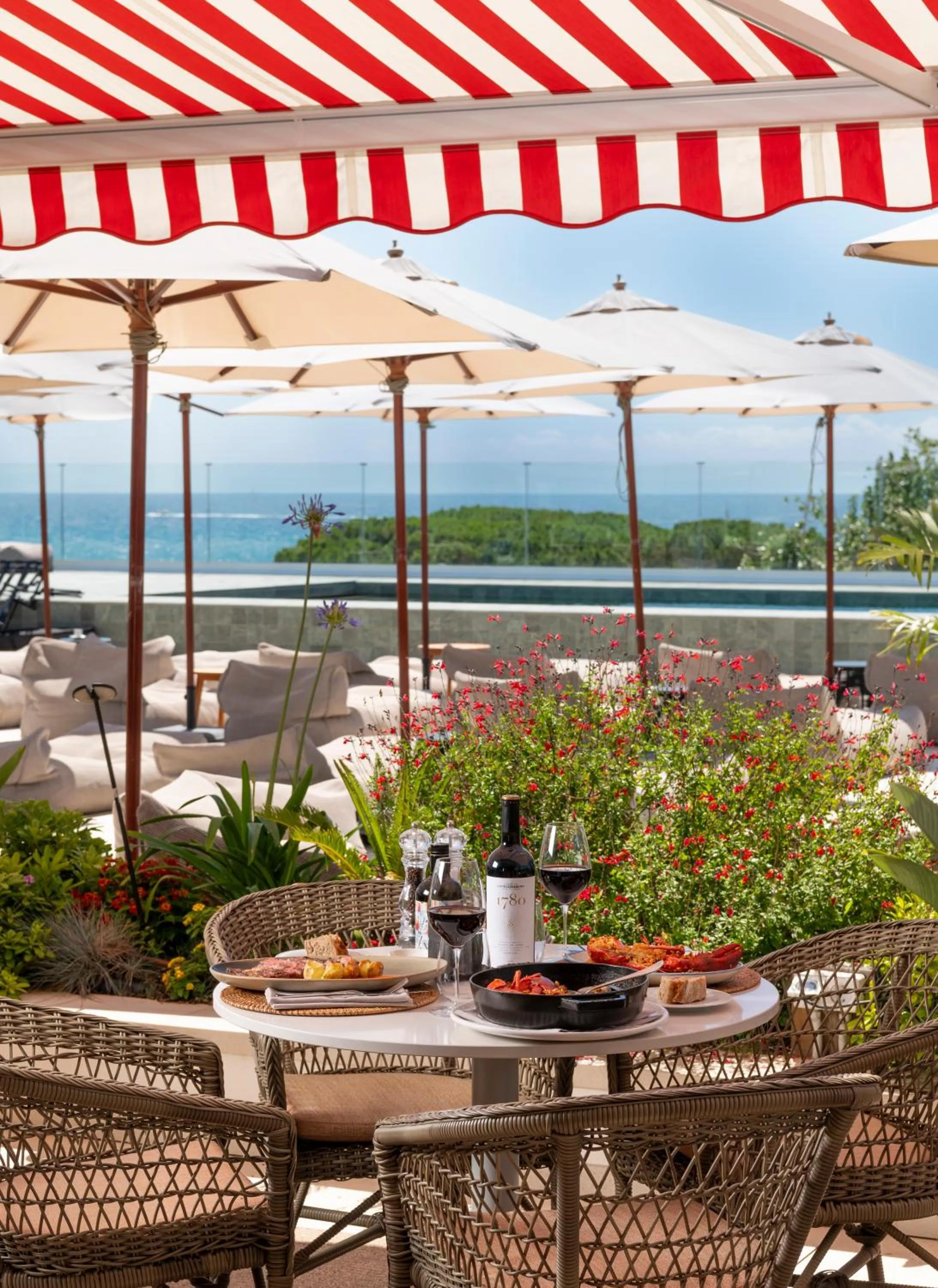 Restaurant/places to eat in Atzavara Hotel & Spa