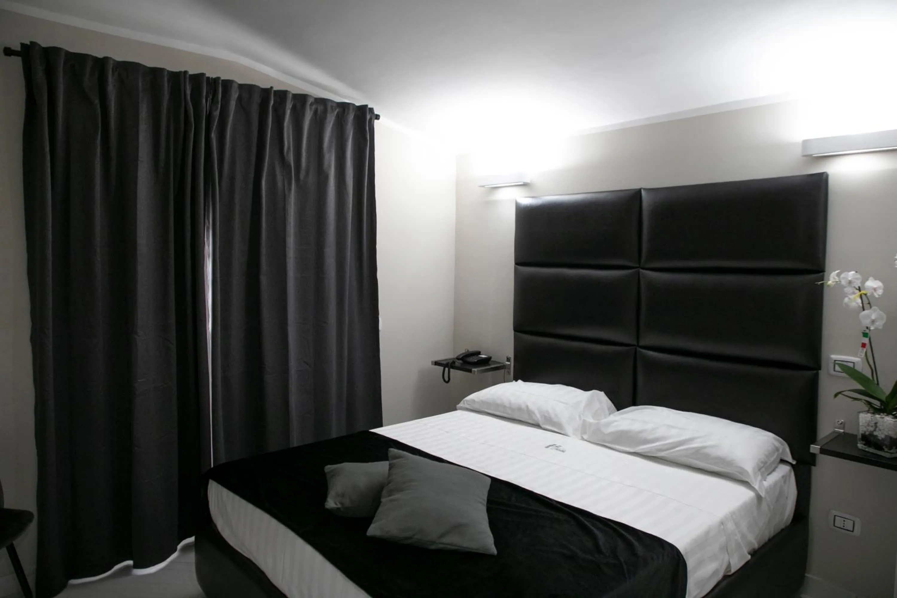 Photo of the whole room, Bed in Hotel Trionfal