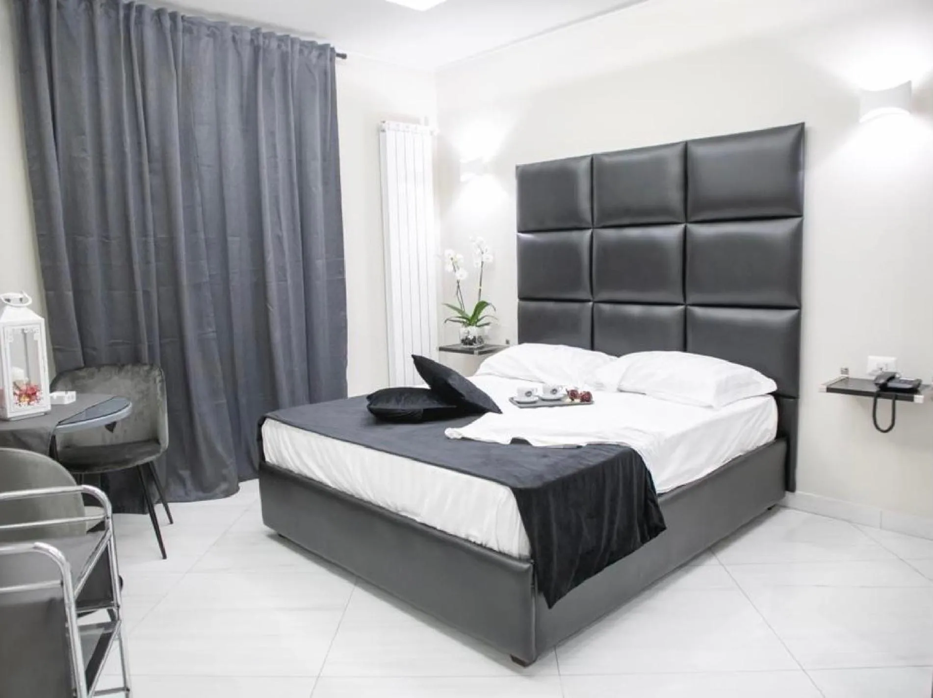 Photo of the whole room, Bed in Hotel Trionfal