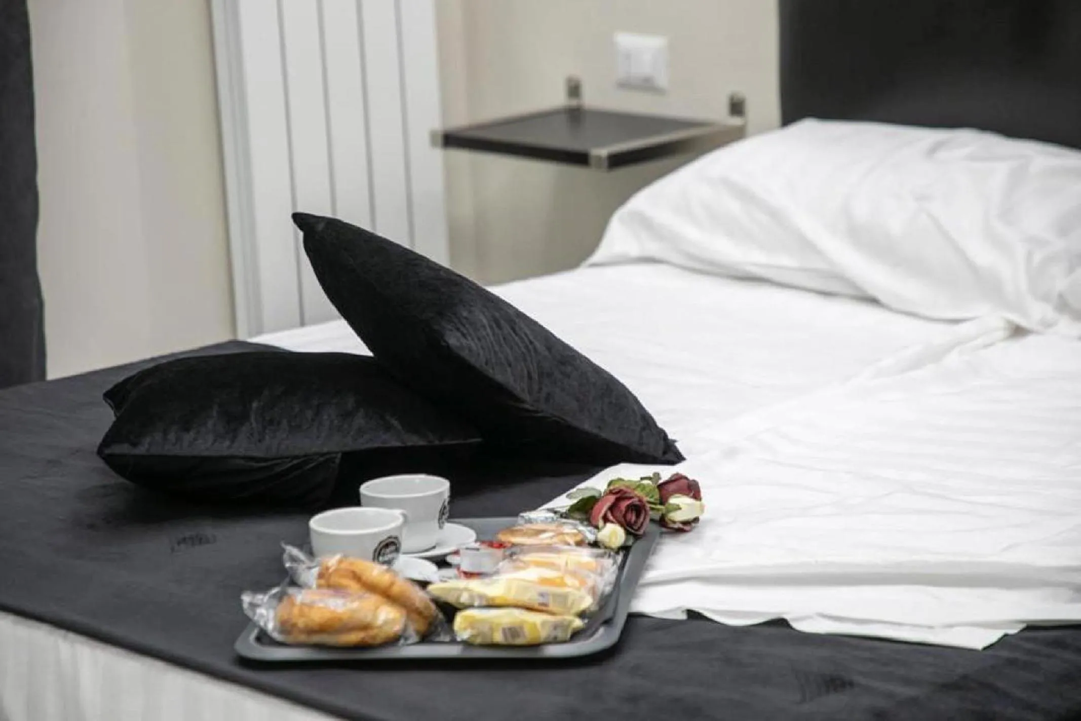 Italian breakfast, Bed in Hotel Trionfal