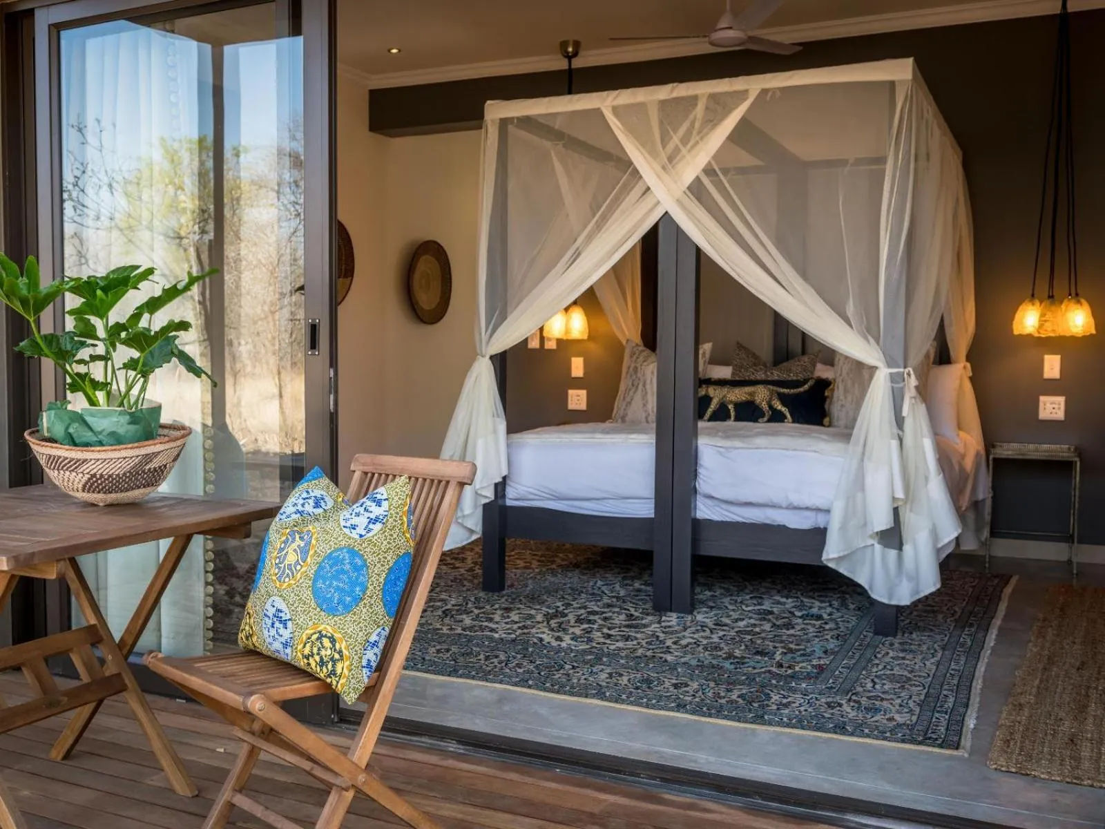 Patio, Bed in Safari Moon Luxury Bush Lodge