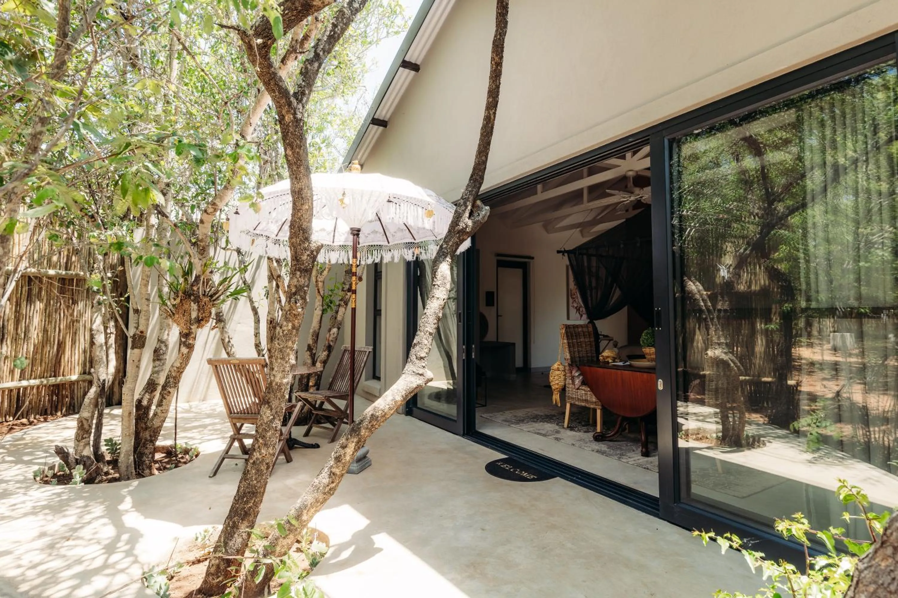 Safari Moon Luxury Bush Lodge