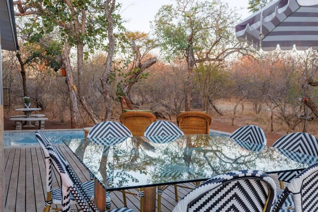 Safari Moon Luxury Bush Lodge