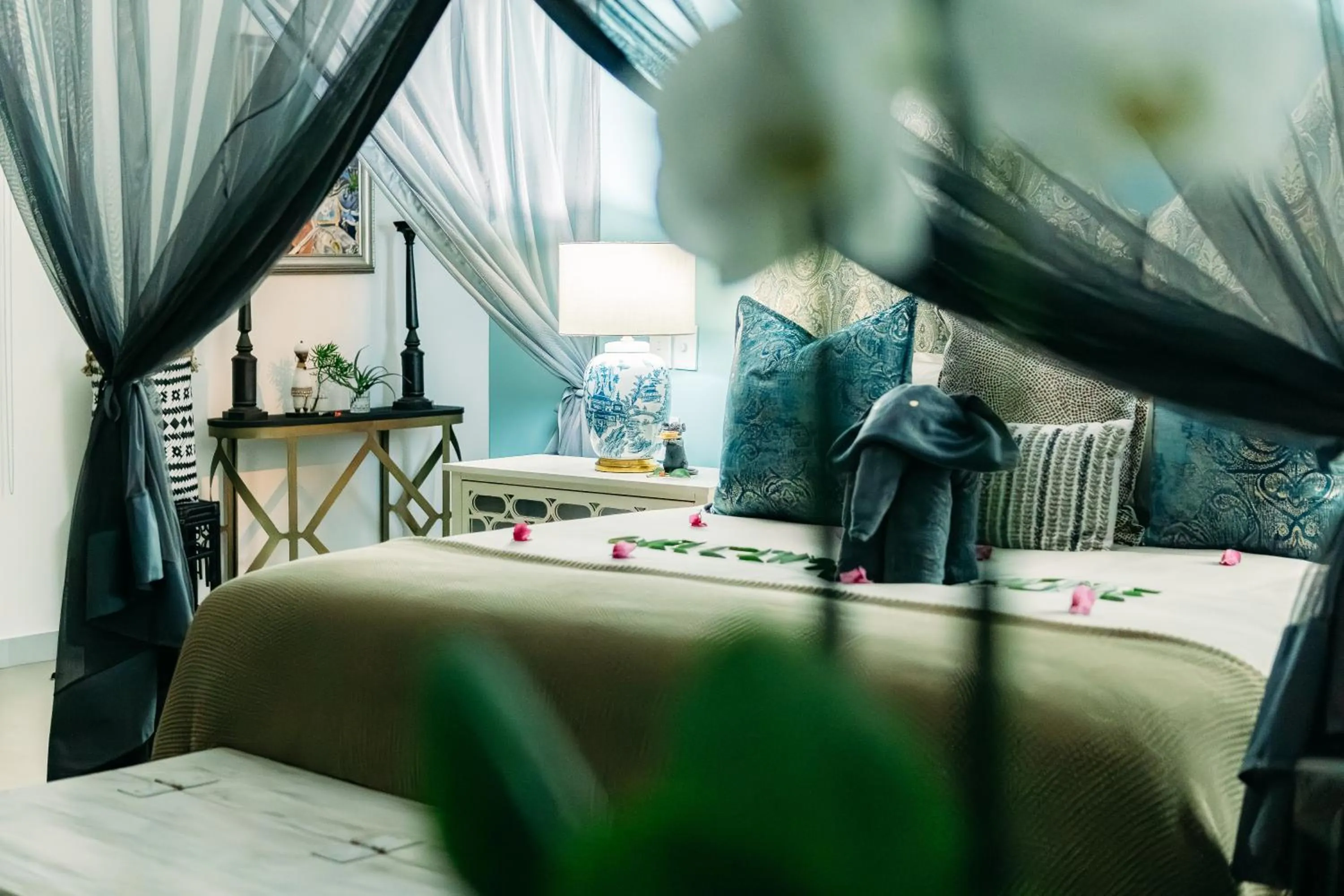 Bed in Safari Moon Luxury Bush Lodge