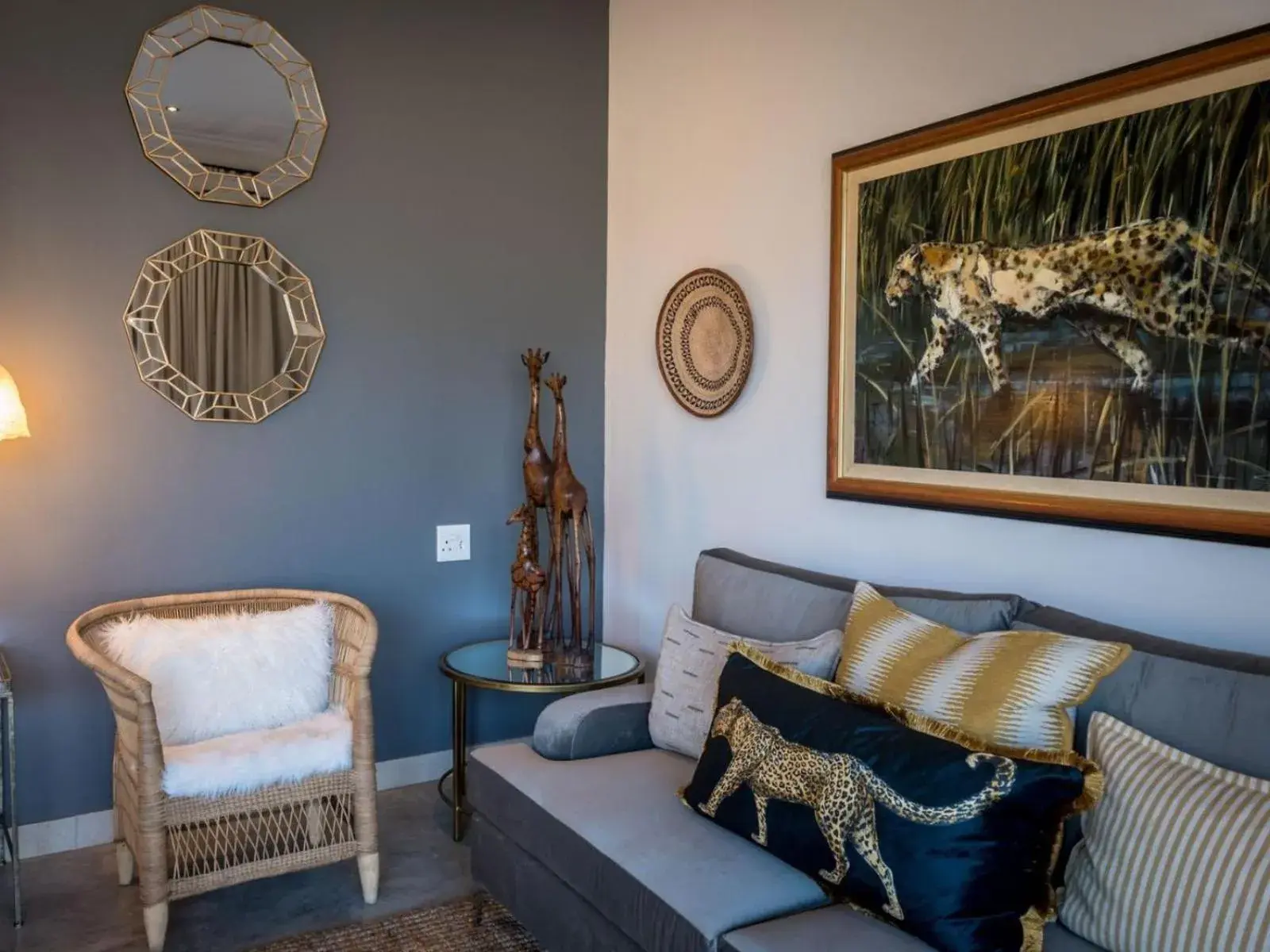 Deluxe Suite in Safari Moon Luxury Bush Lodge Deluxe Suite in Safari Moon Luxury Bush Lodge