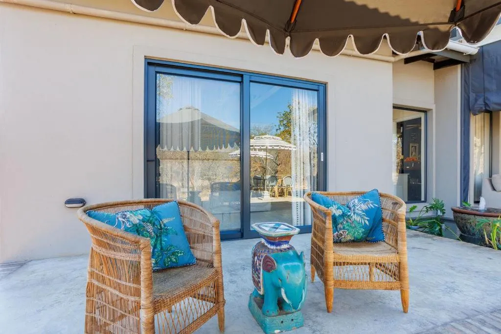 Safari Moon Luxury Bush Lodge