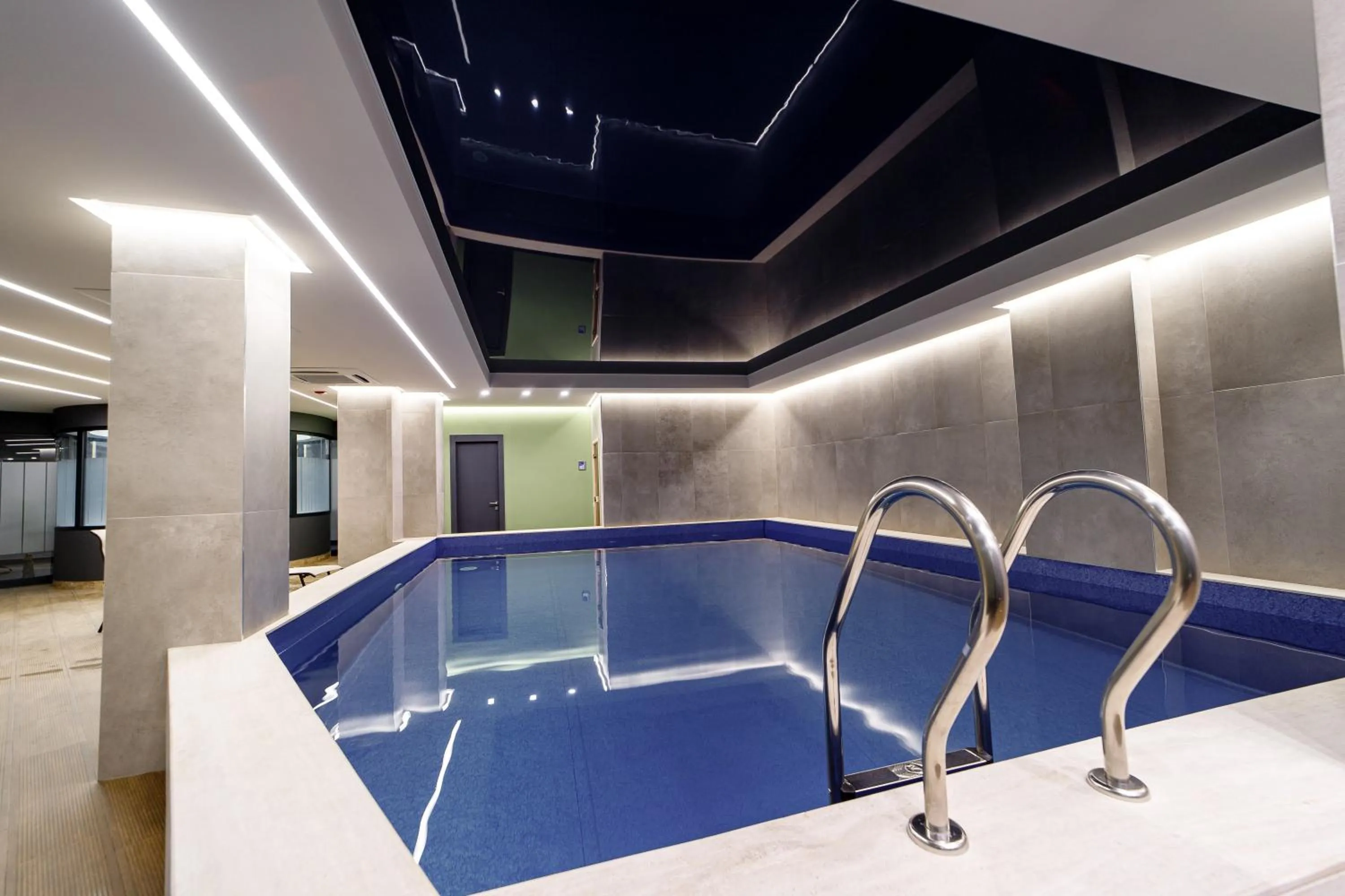 Swimming pool in Hilltop North Avenue by Stellar Hotels, Yerevan