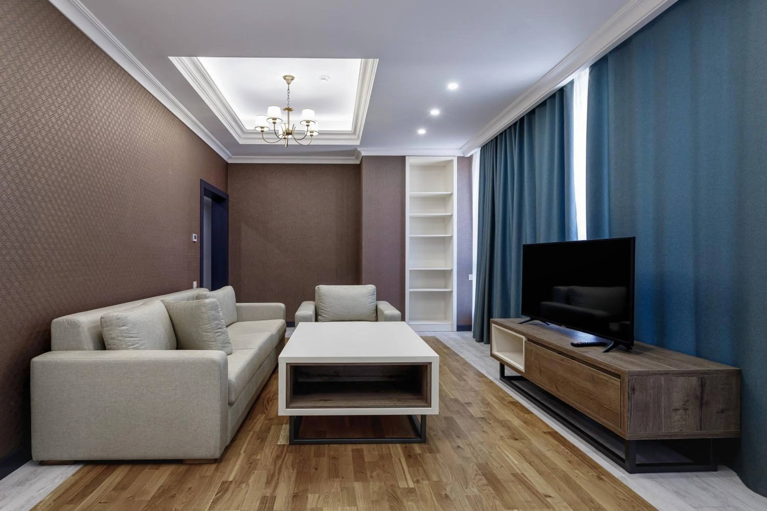 TV and multimedia in Hilltop North Avenue by Stellar Hotels, Yerevan