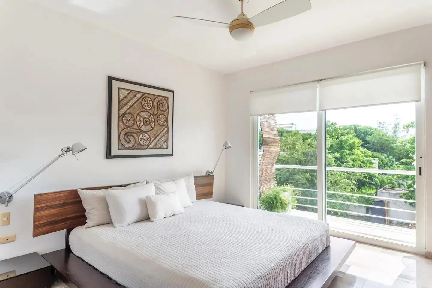 Other, Bed in 2 story PH heated jacuzzi close Beach 5th