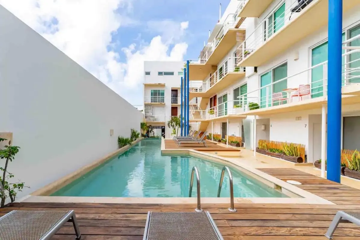 Other in 2 story PH heated jacuzzi close Beach 5th