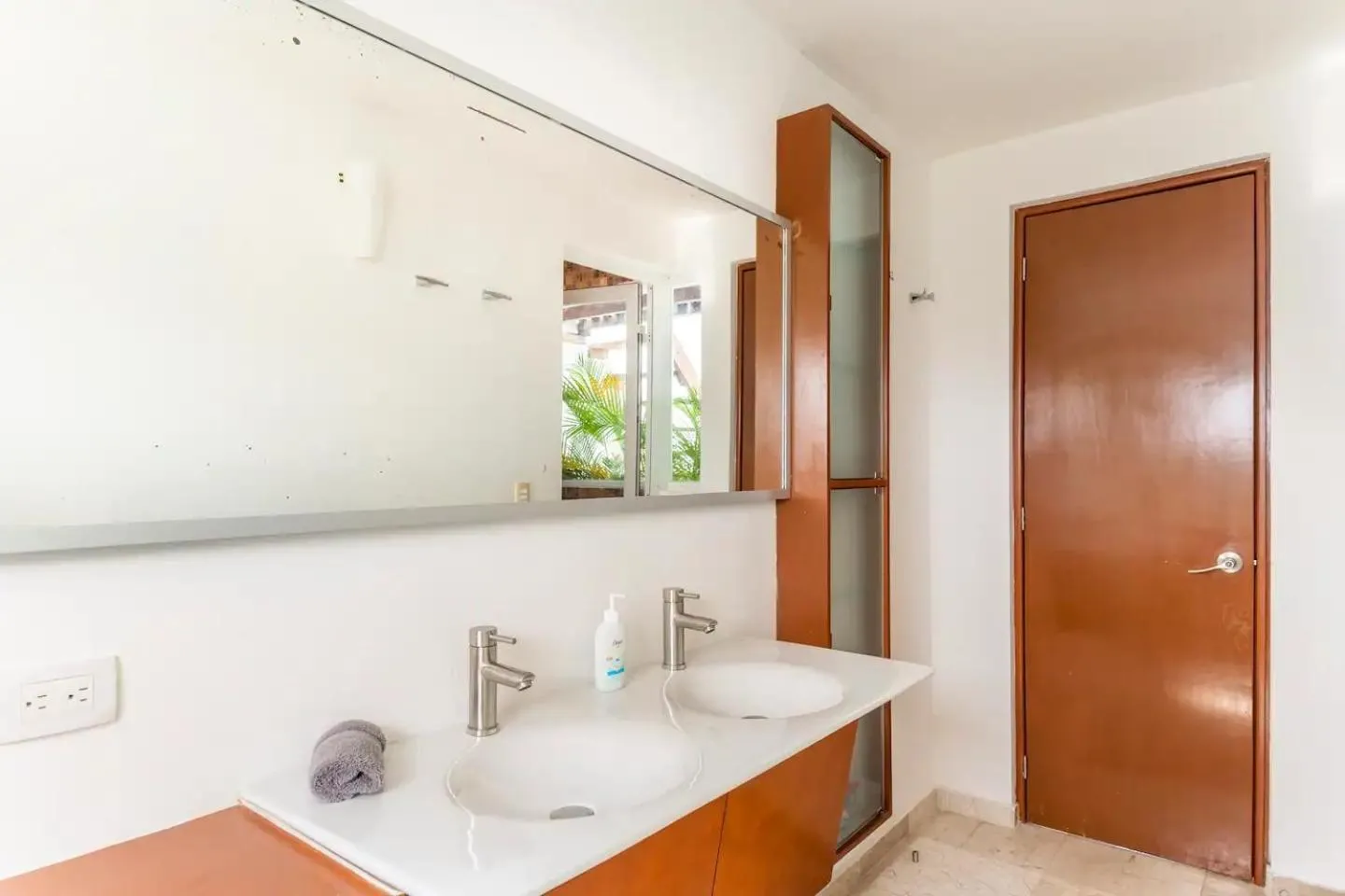 Other in 2 story PH heated jacuzzi close Beach 5th
