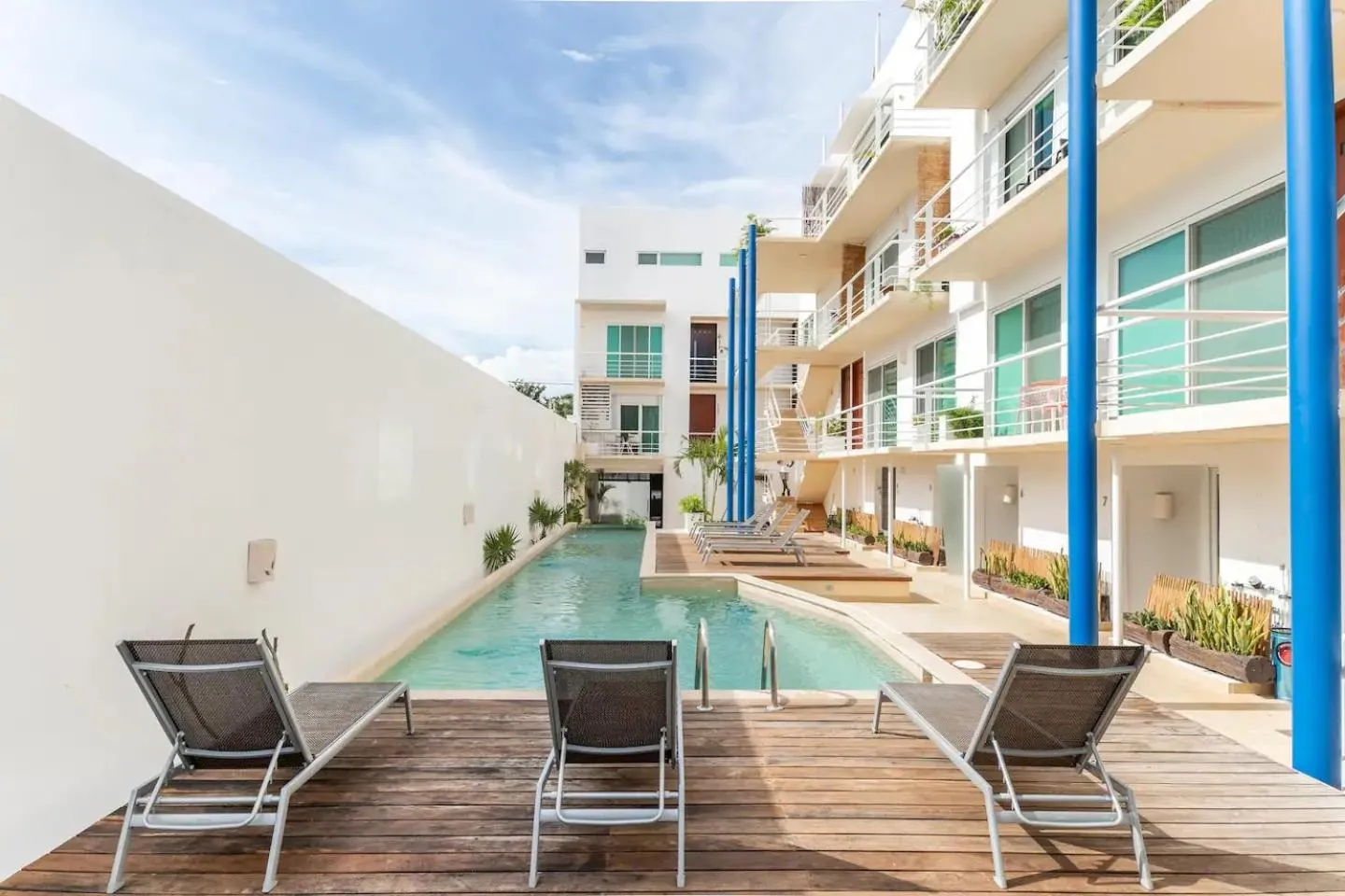 Other in 2 story PH heated jacuzzi close Beach 5th