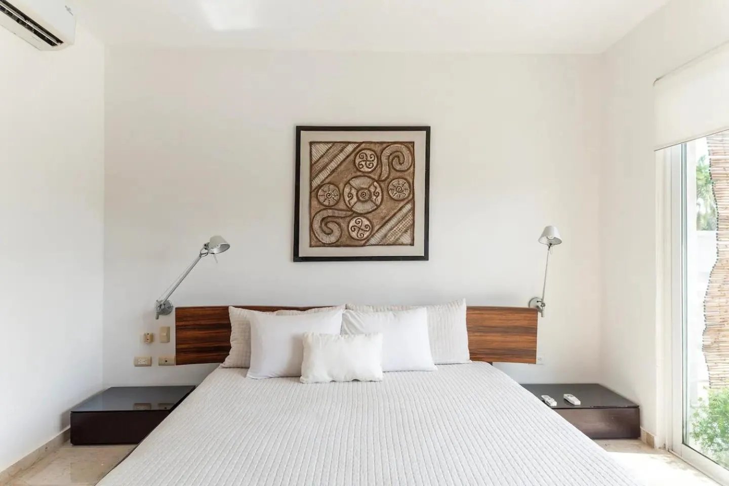 Other, Bed in 2 story PH heated jacuzzi close Beach 5th