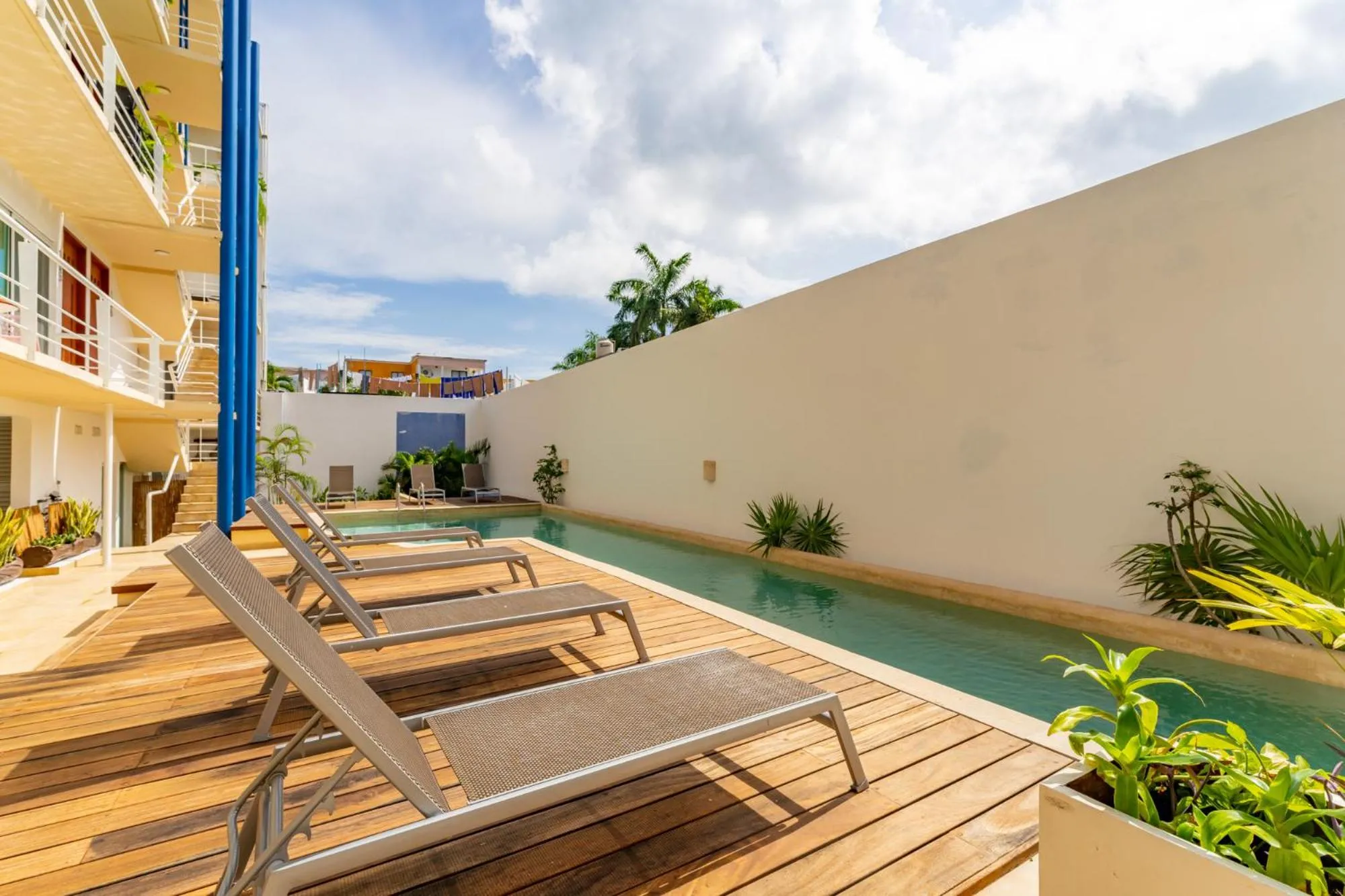 2 story PH heated jacuzzi close Beach 5th