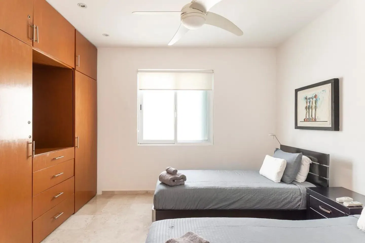 Other, Bed in 2 story PH heated jacuzzi close Beach 5th