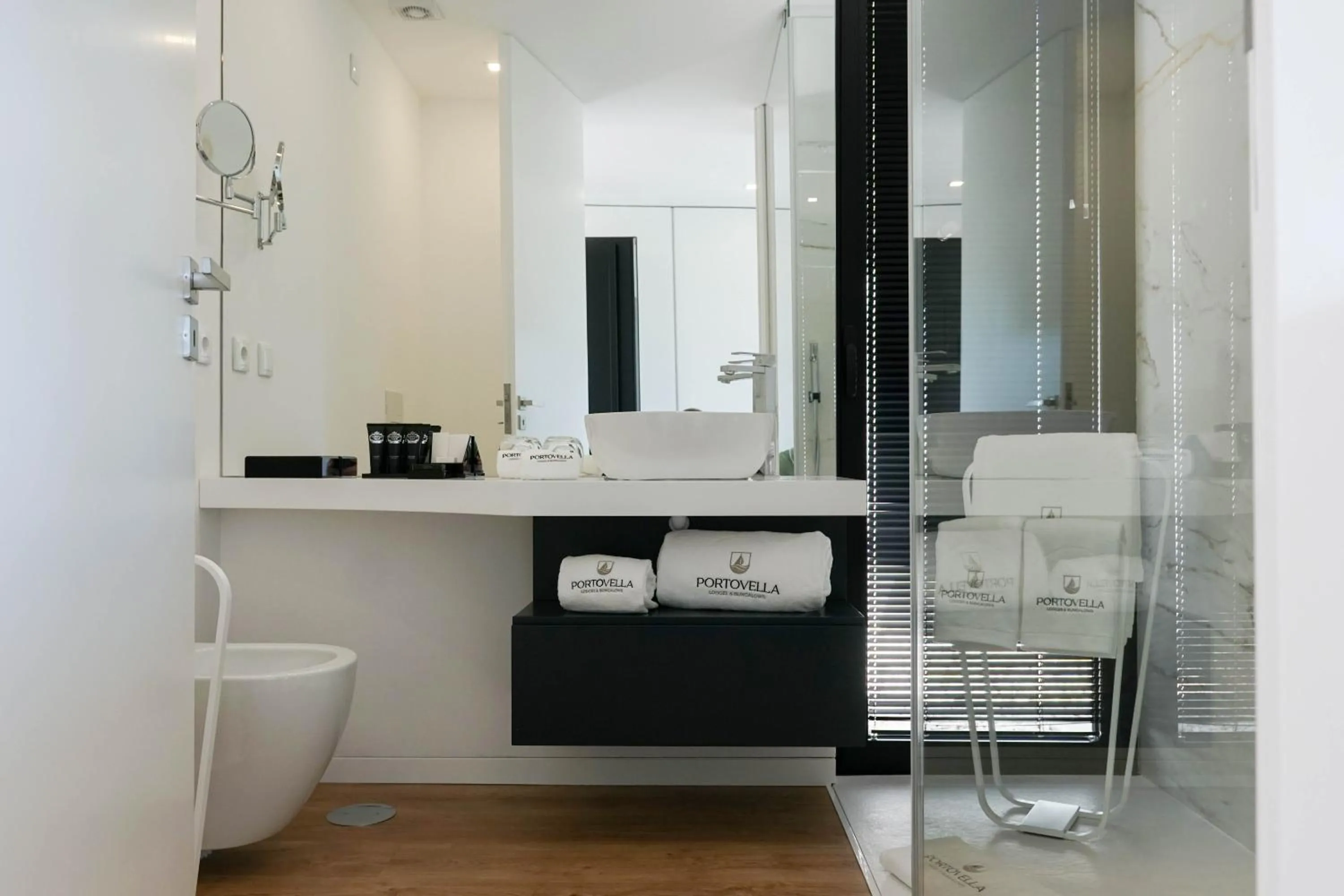 Portovella Lodges & Bungalows