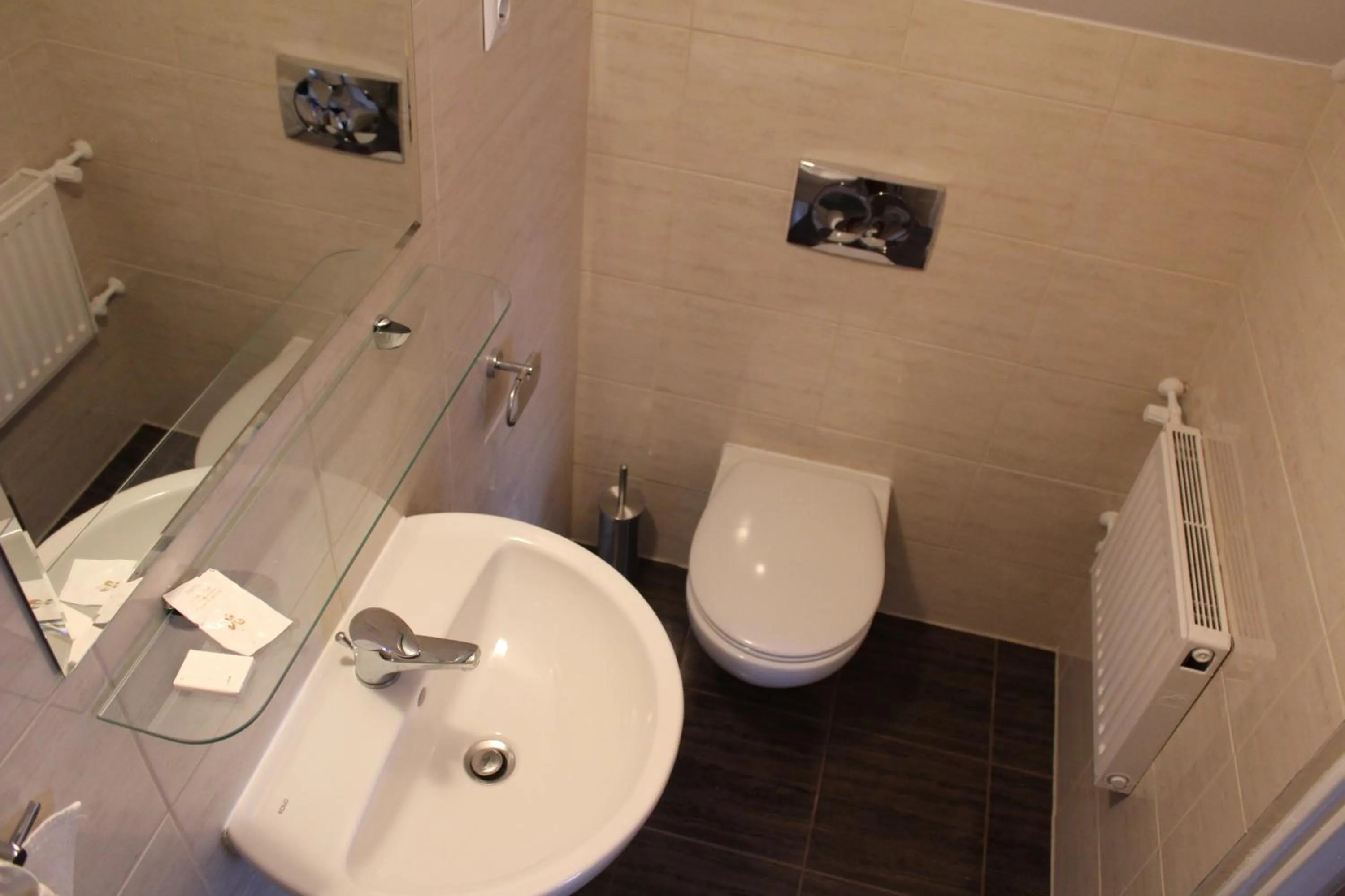 Shower in Zajazd Podlesie