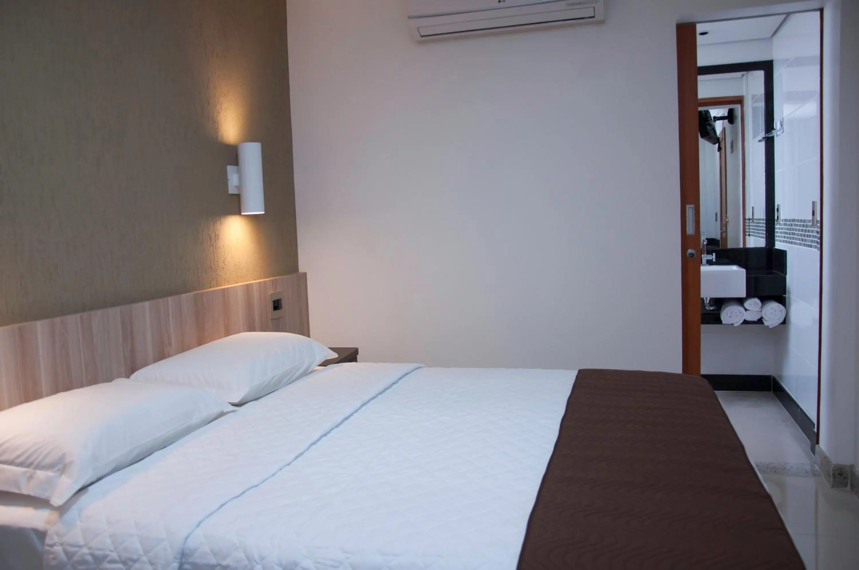 Bed in Hotel Domus Itabira