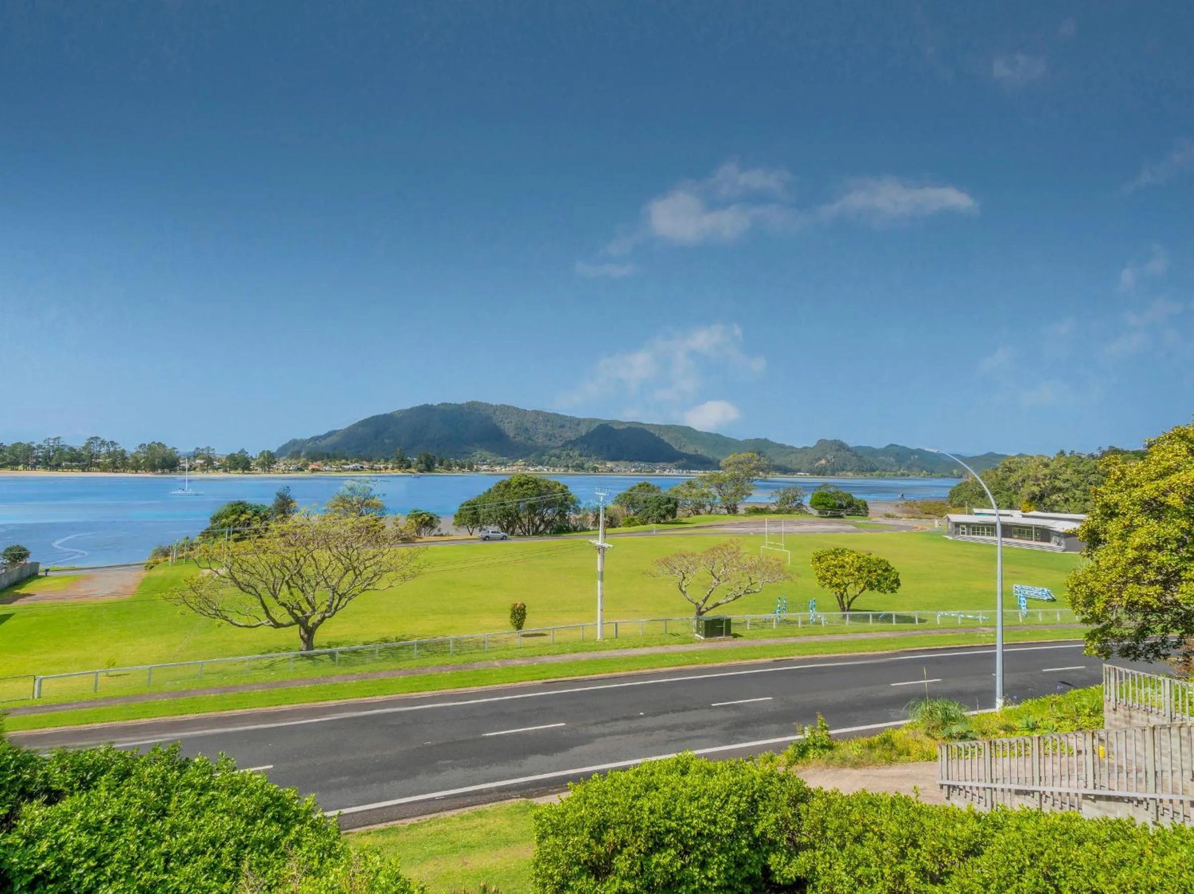 Shower in Tairua Harbour Views - Tairua Holiday Home