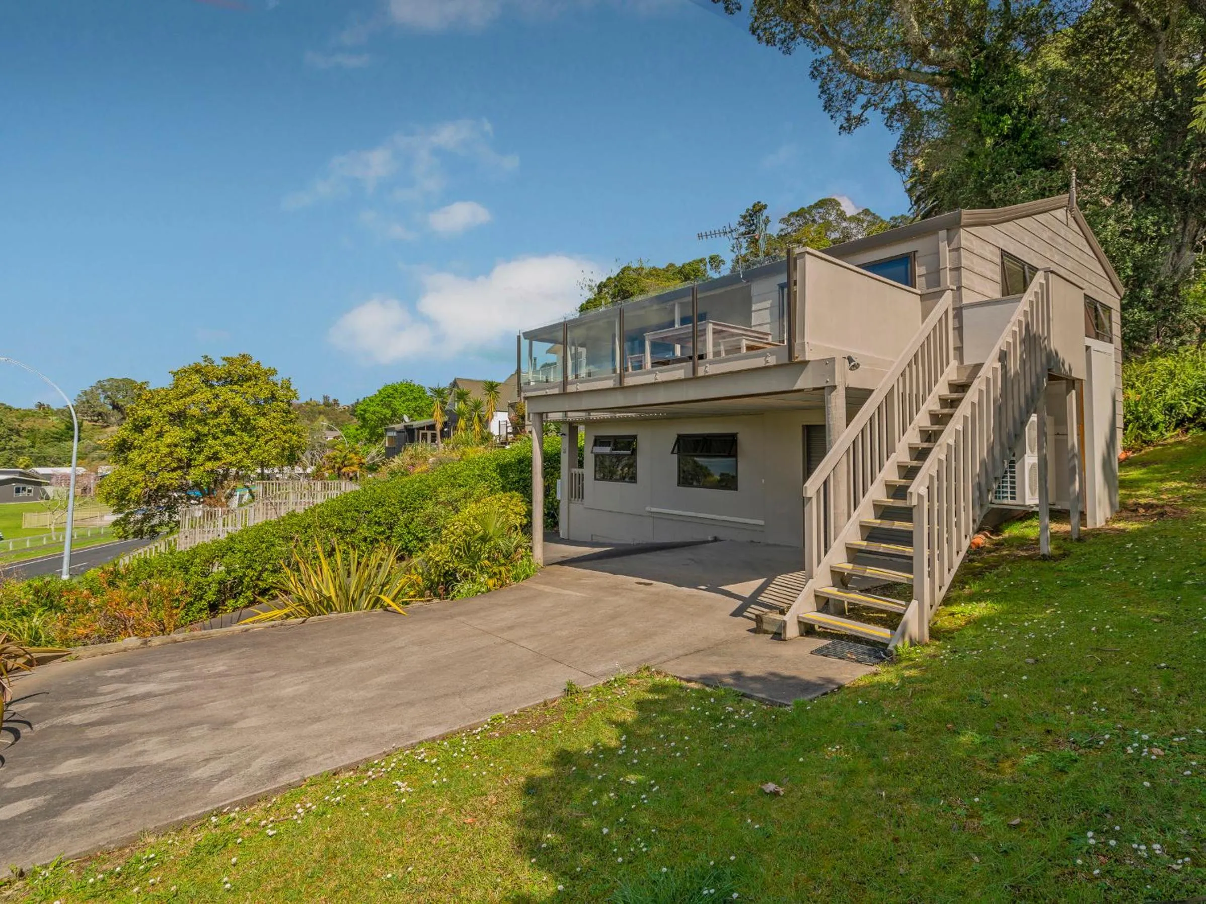 Shower in Tairua Harbour Views - Tairua Holiday Home