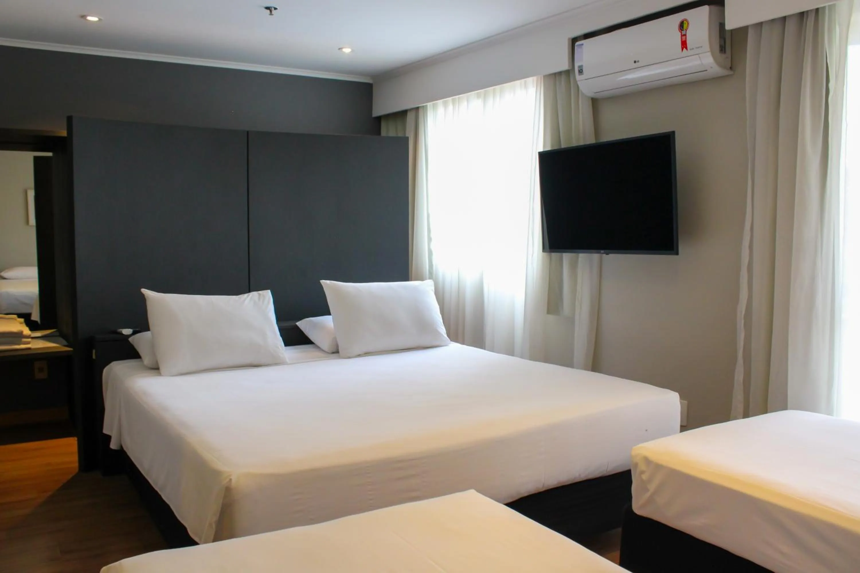 TV and multimedia, Bed in Slaviero São Paulo Ibirapuera