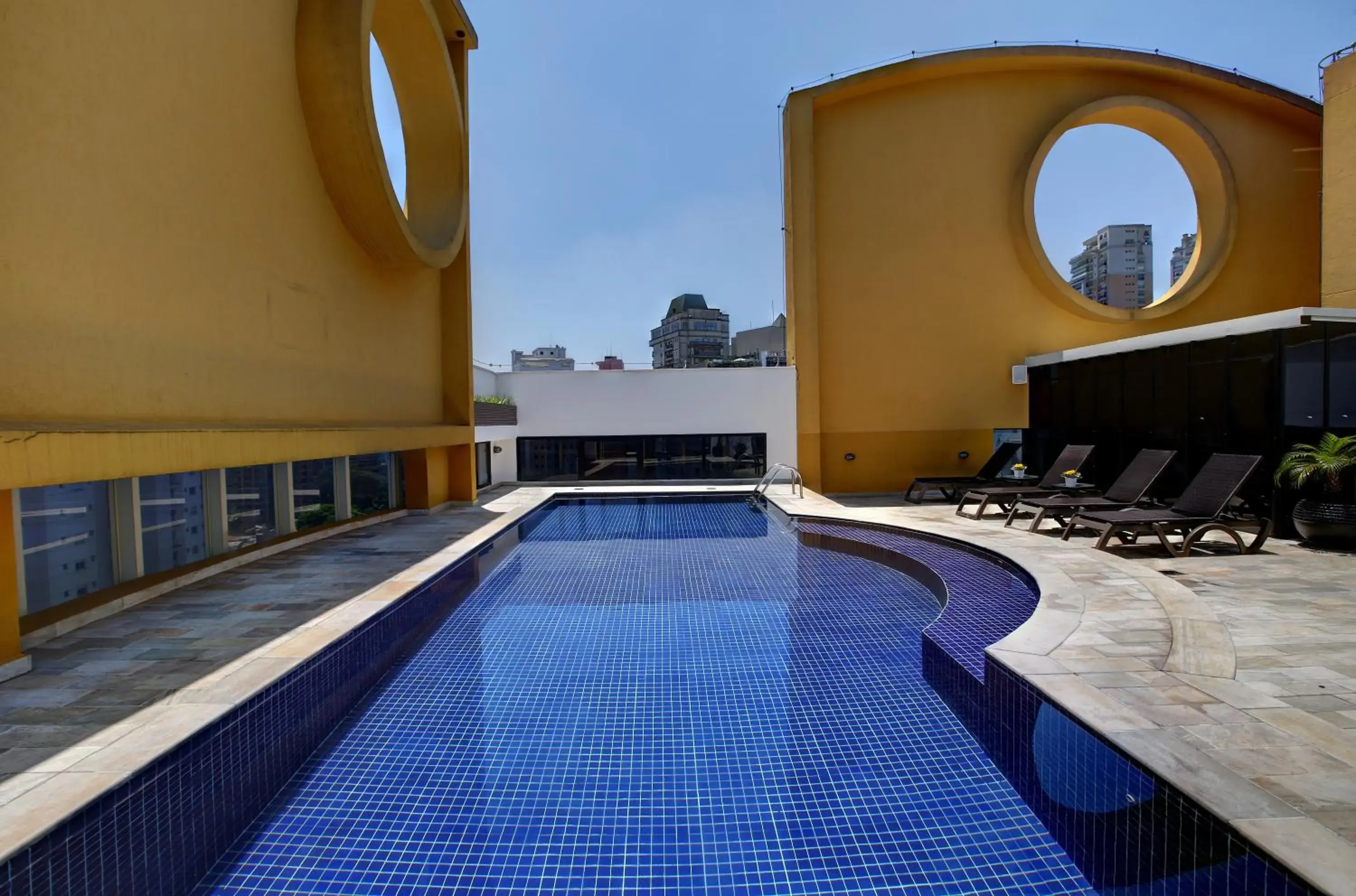 Swimming pool in Slaviero São Paulo Ibirapuera Swimming pool in Slaviero São Paulo Ibirapuera