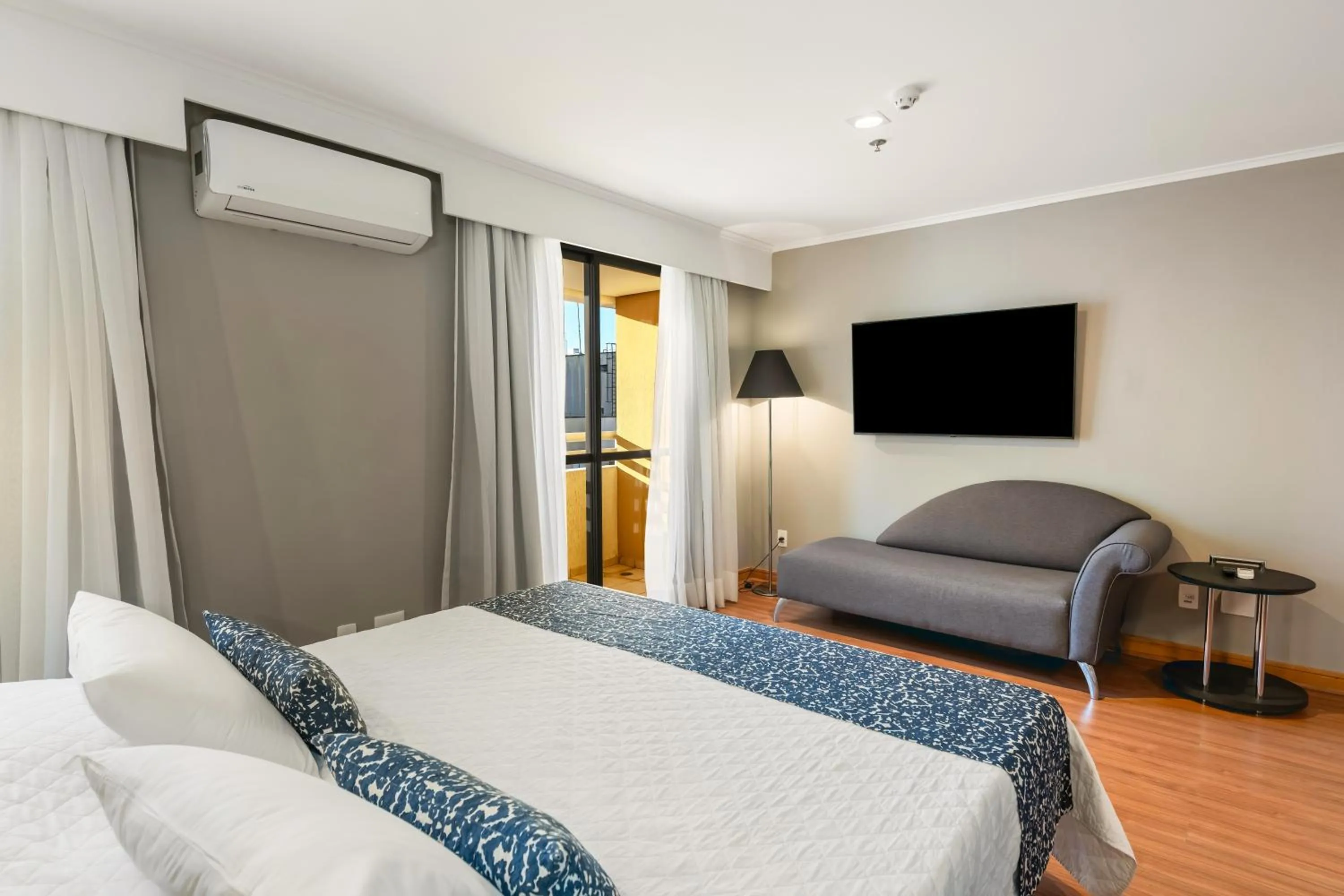 TV and multimedia, Bed in Slaviero São Paulo Ibirapuera