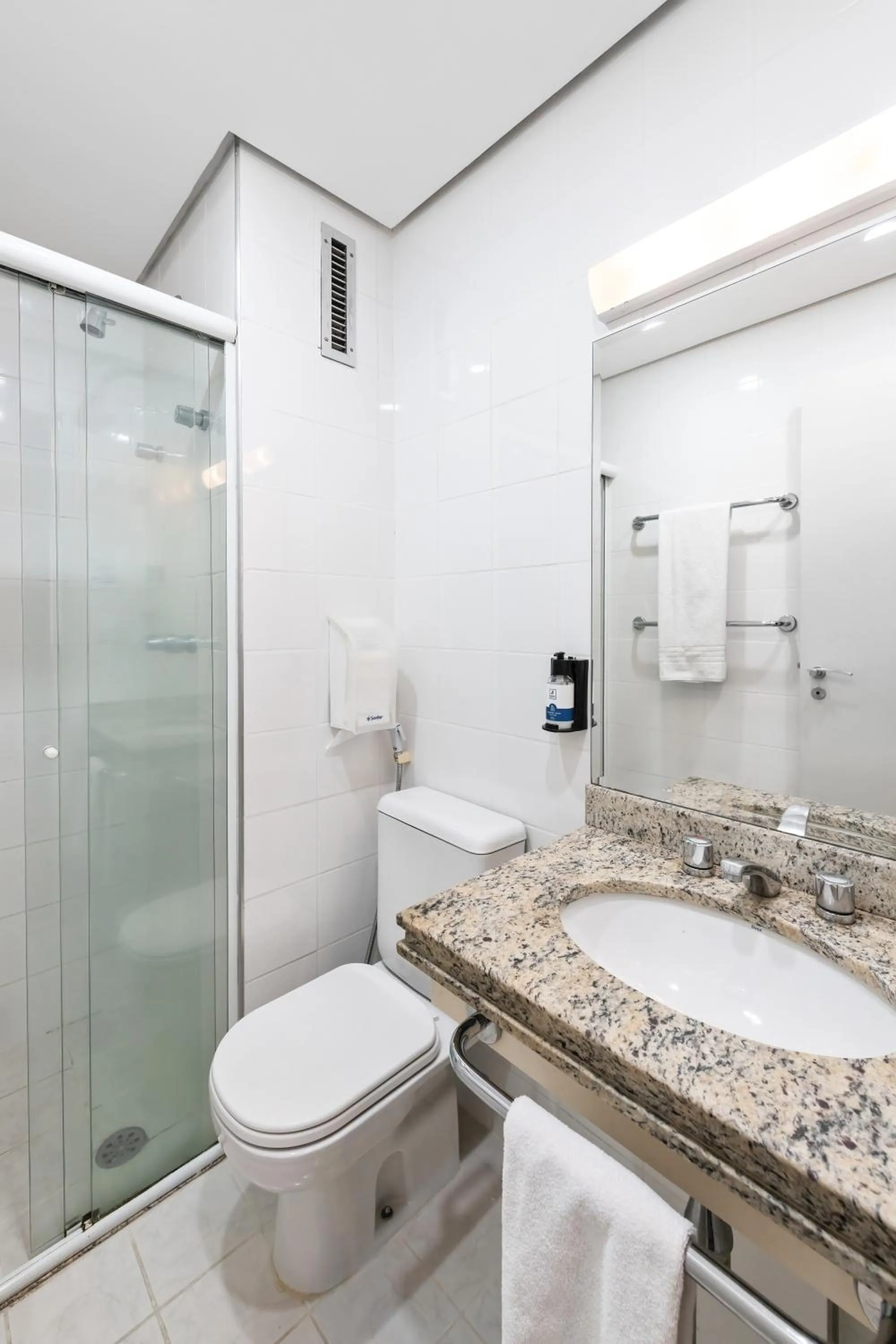 Toilet in Slaviero São Paulo Ibirapuera