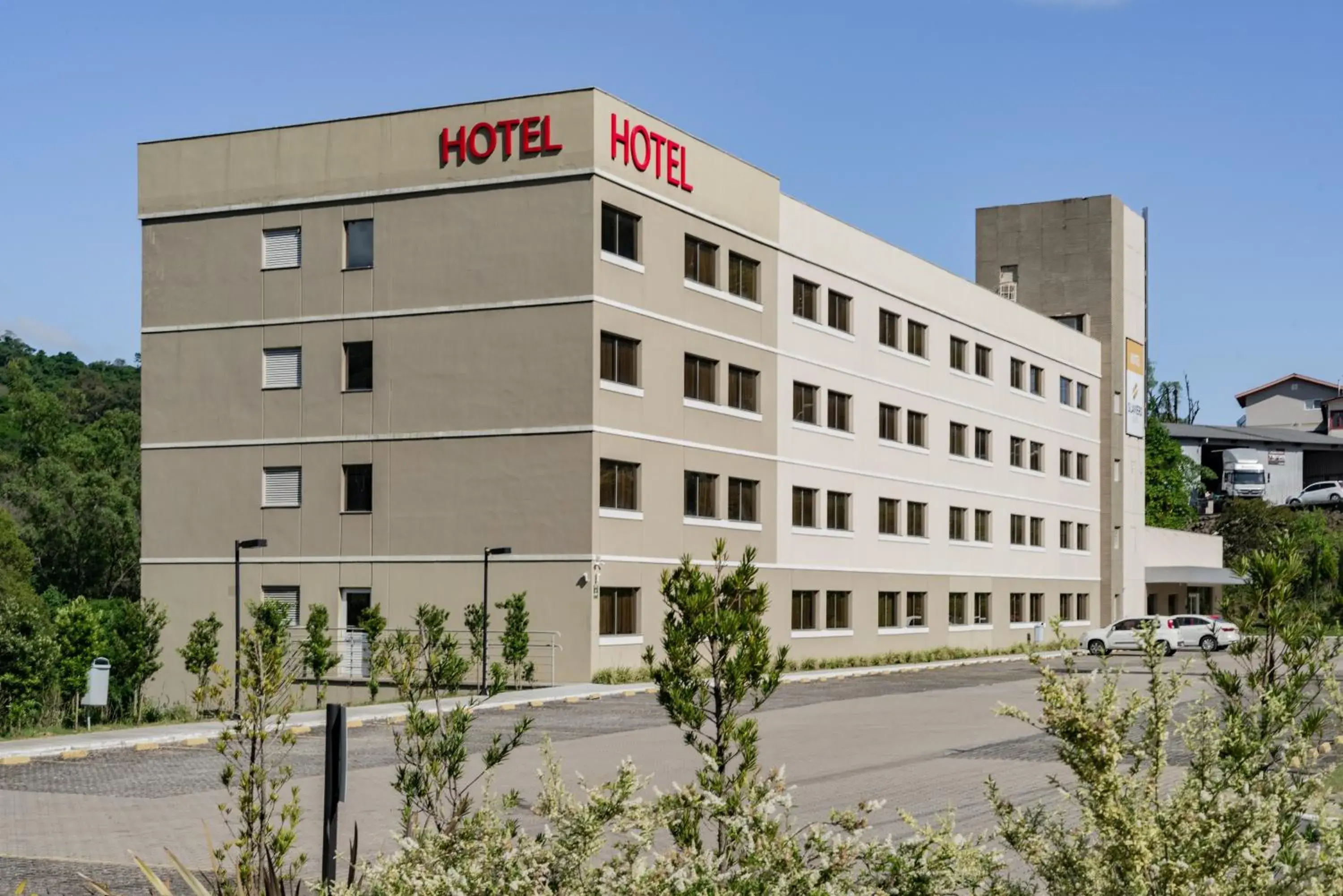 Facade/entrance in Slim Bento Gonçalves Facade/entrance in Slim Bento Gonçalves