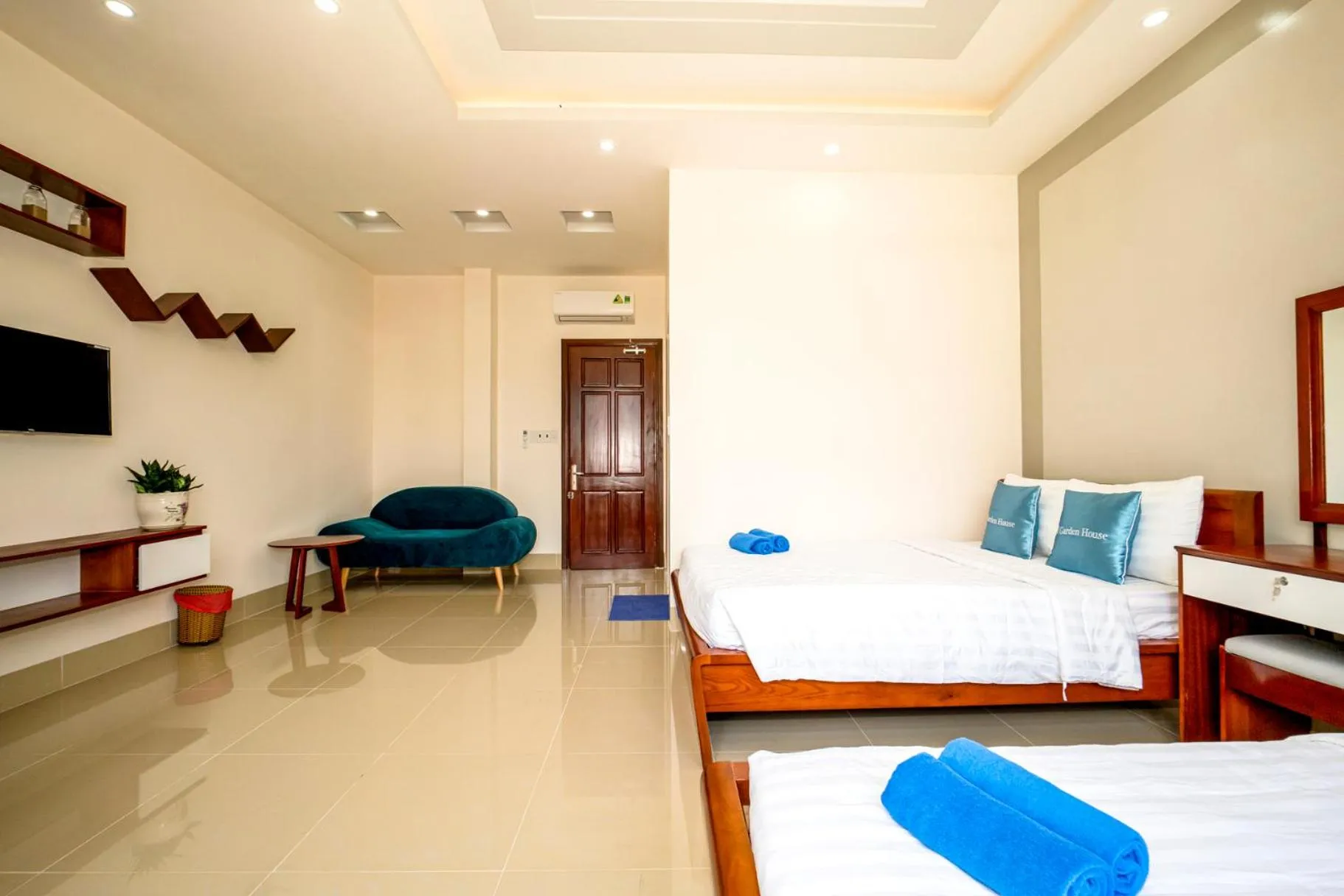 Bed in Garden House Côn Đảo